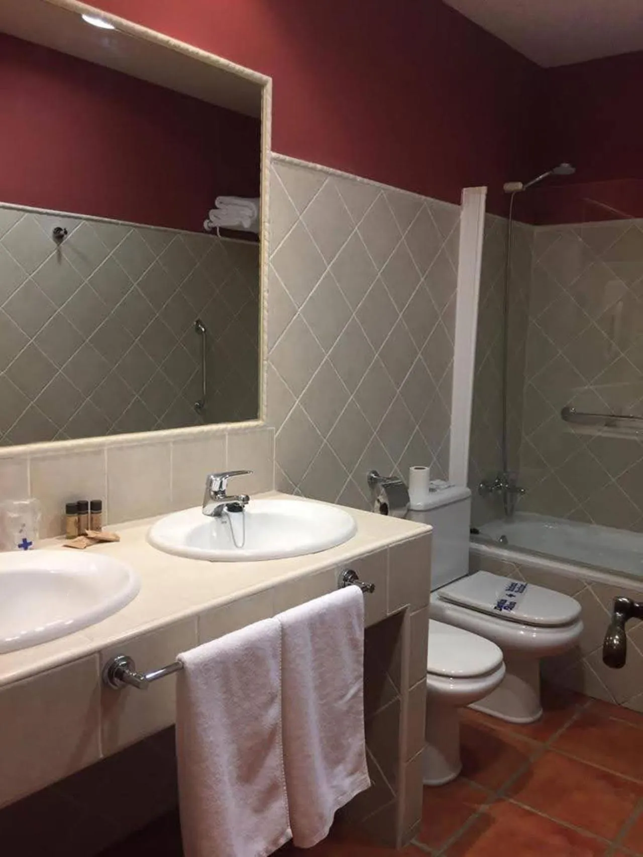Bathroom in Hotel Rural El Jardin de la Hilaria