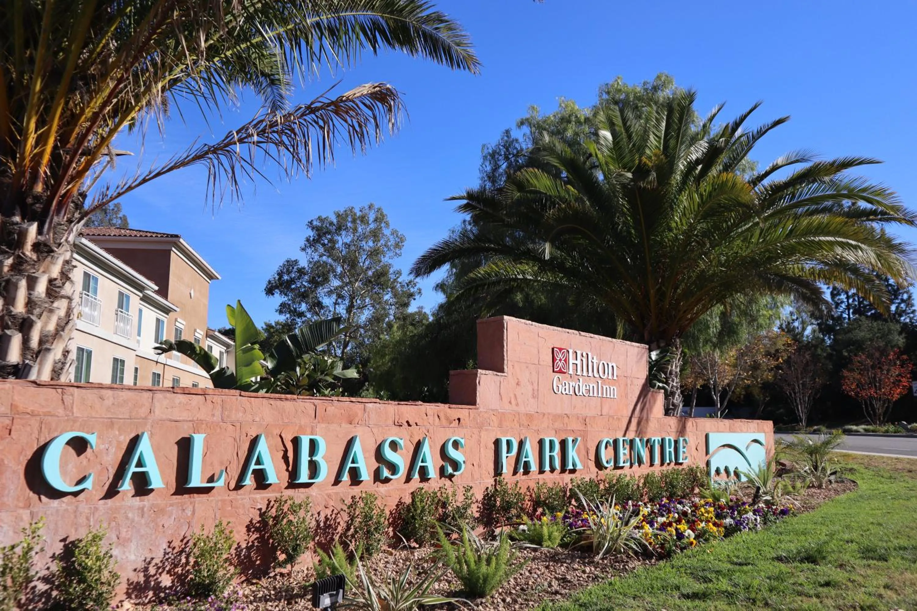 Facade/entrance in Hilton Garden Inn Calabasas