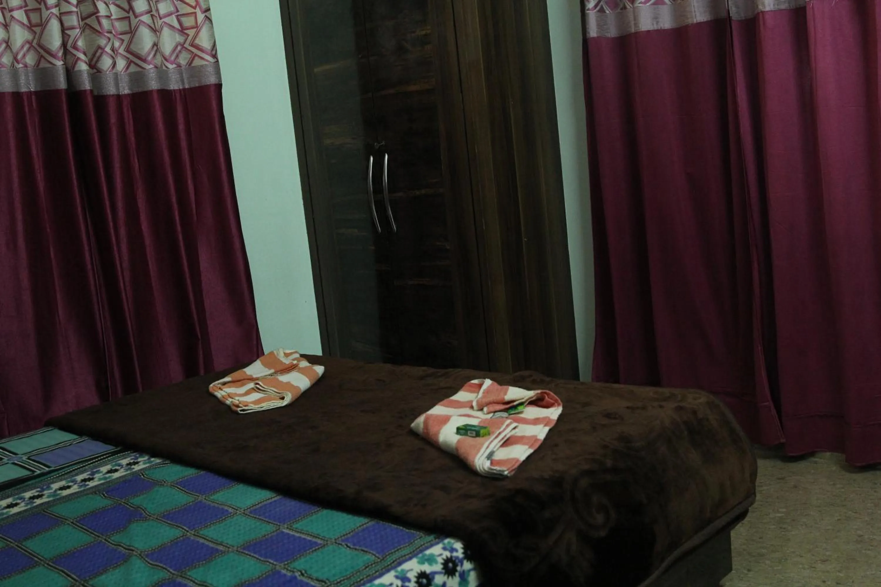 Bed in Shree Ramkrishna Anandvan