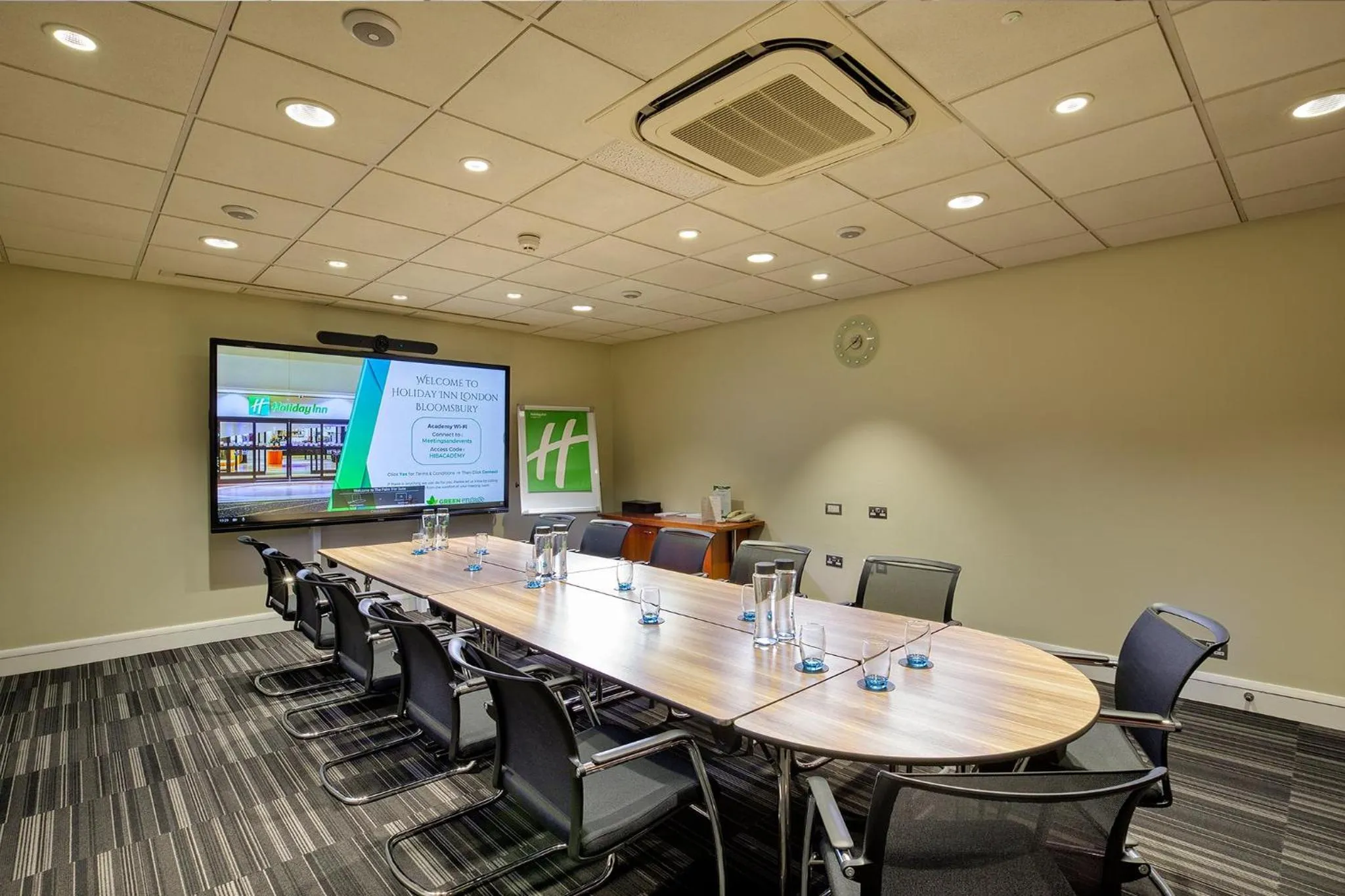 Meeting/conference room in Holiday Inn London Bloomsbury by IHG