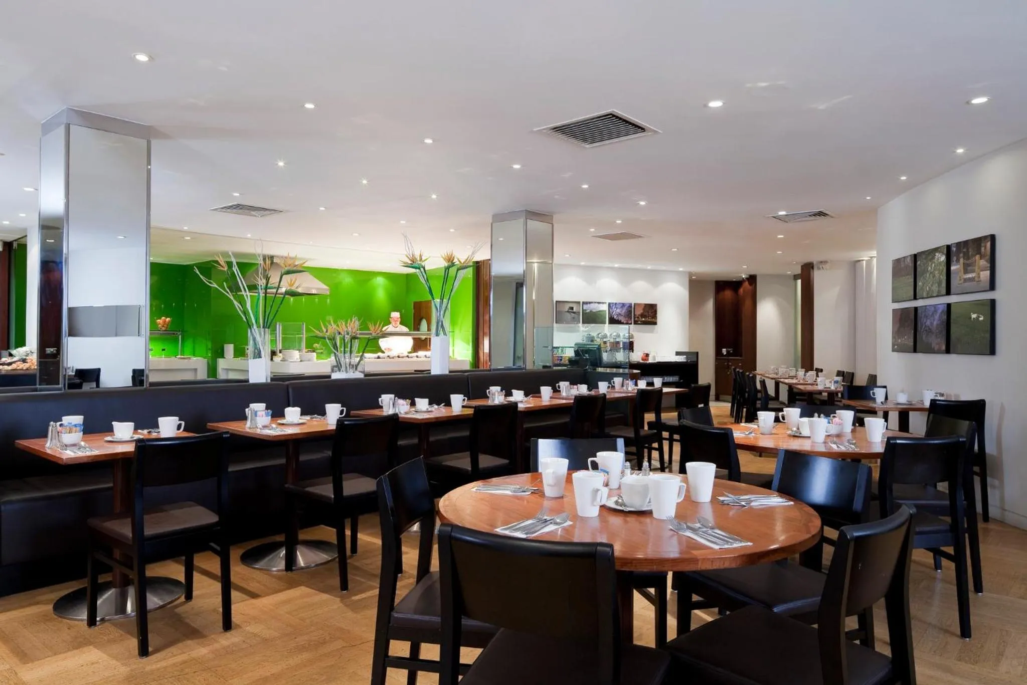 Restaurant/places to eat in Holiday Inn London Bloomsbury by IHG
