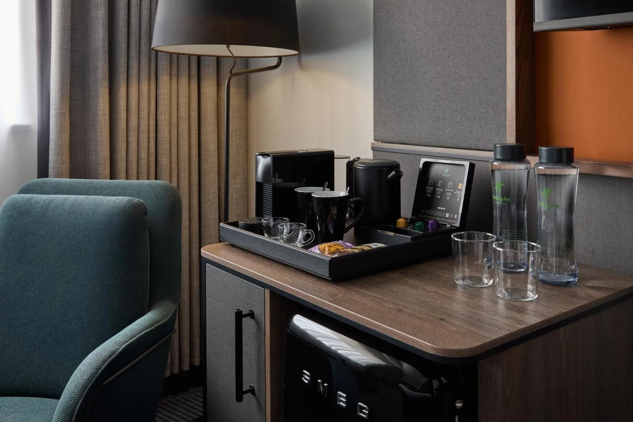 Photo of the whole room in Holiday Inn London Bloomsbury by IHG