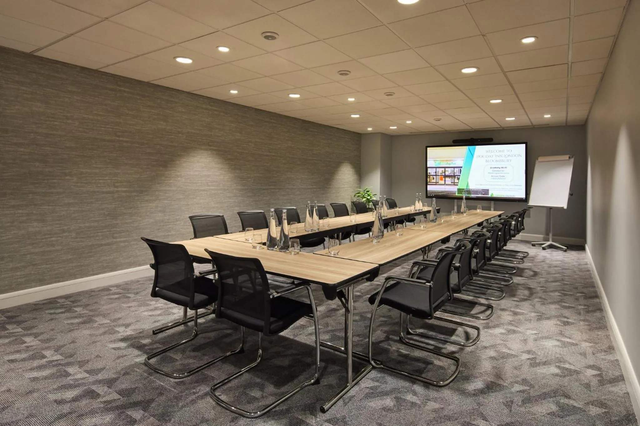 Meeting/conference room in Holiday Inn London Bloomsbury by IHG