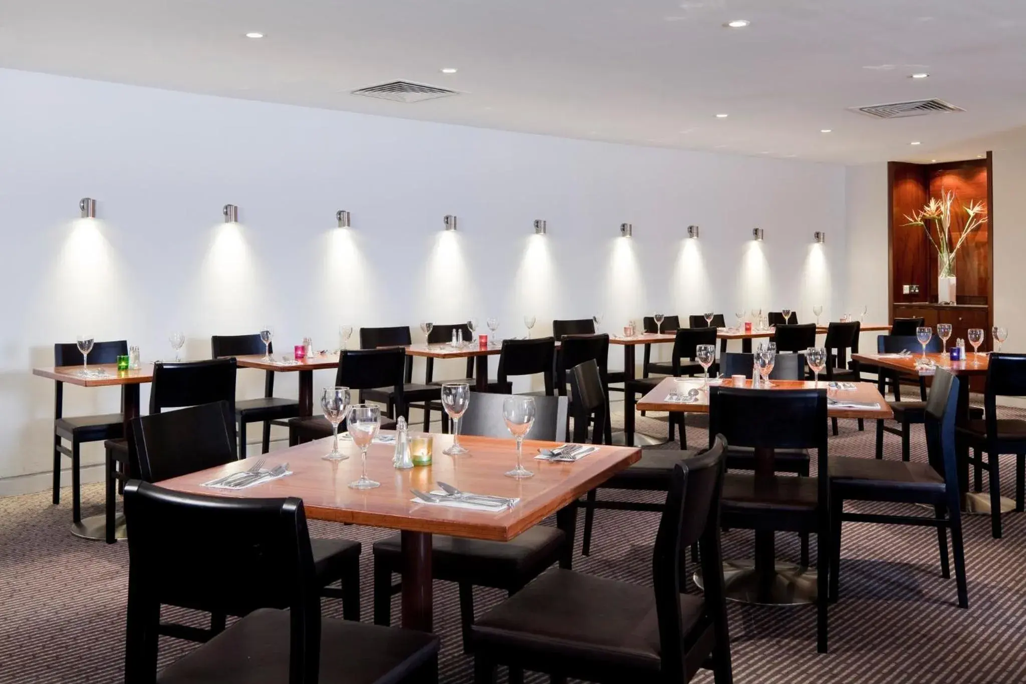 Restaurant/places to eat in Holiday Inn London Bloomsbury by IHG Restaurant/places to eat in Holiday Inn London Bloomsbury by IHG