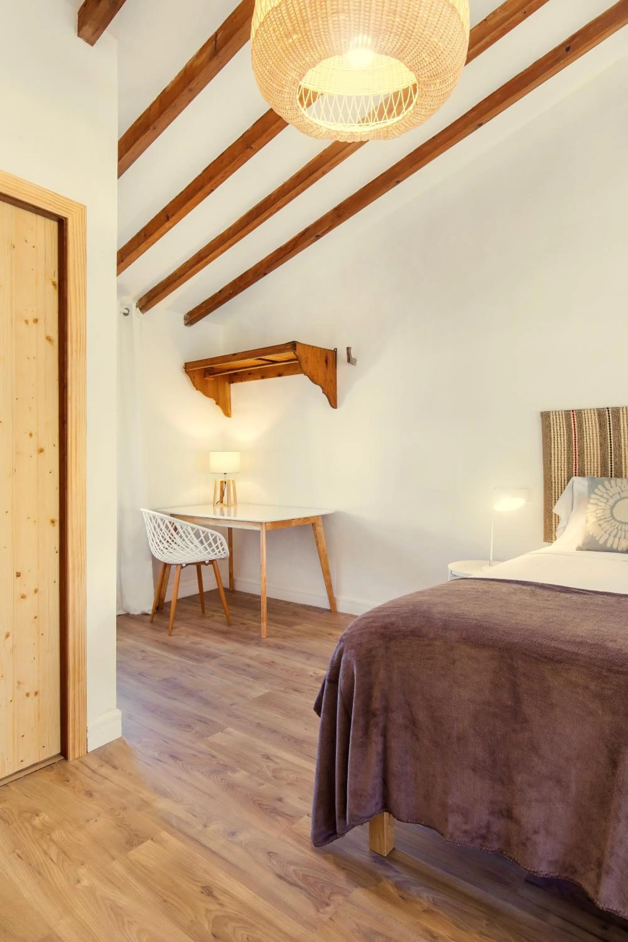 Photo of the whole room, Bed in Senda Caimari