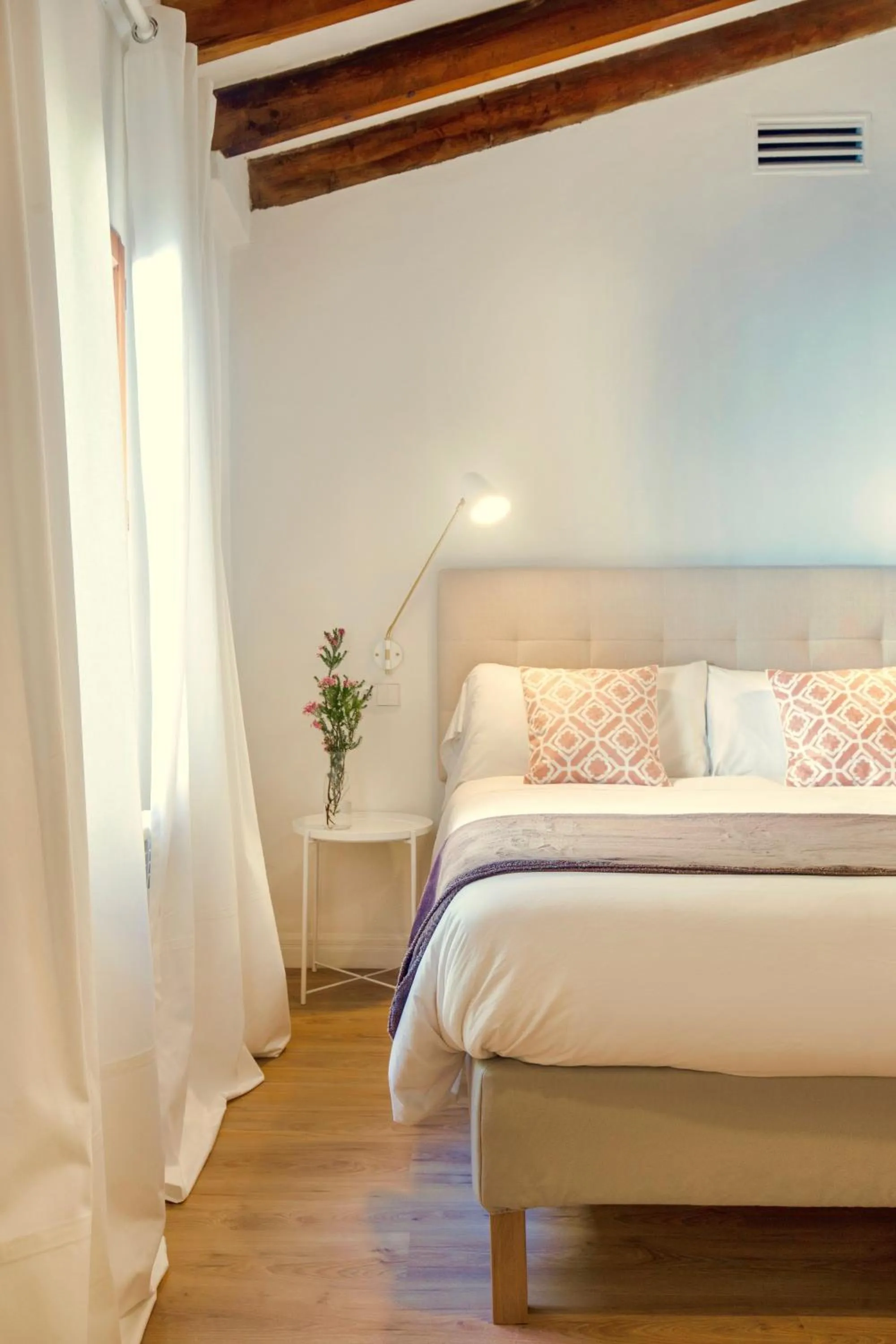 Photo of the whole room, Bed in Senda Caimari