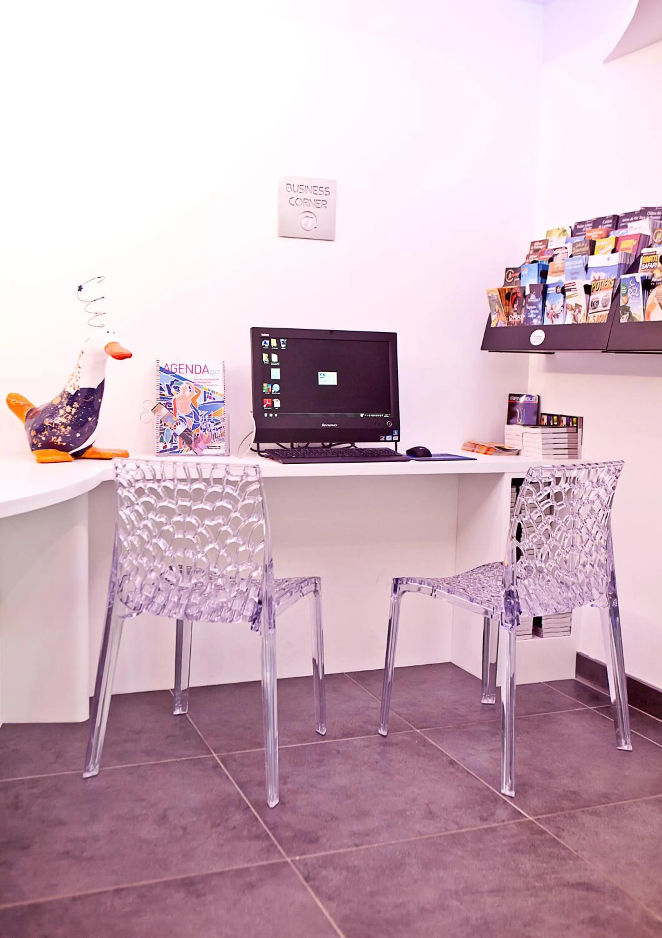 Business facilities in Privilège Hôtel & Apparts Eurociel Centre Comédie