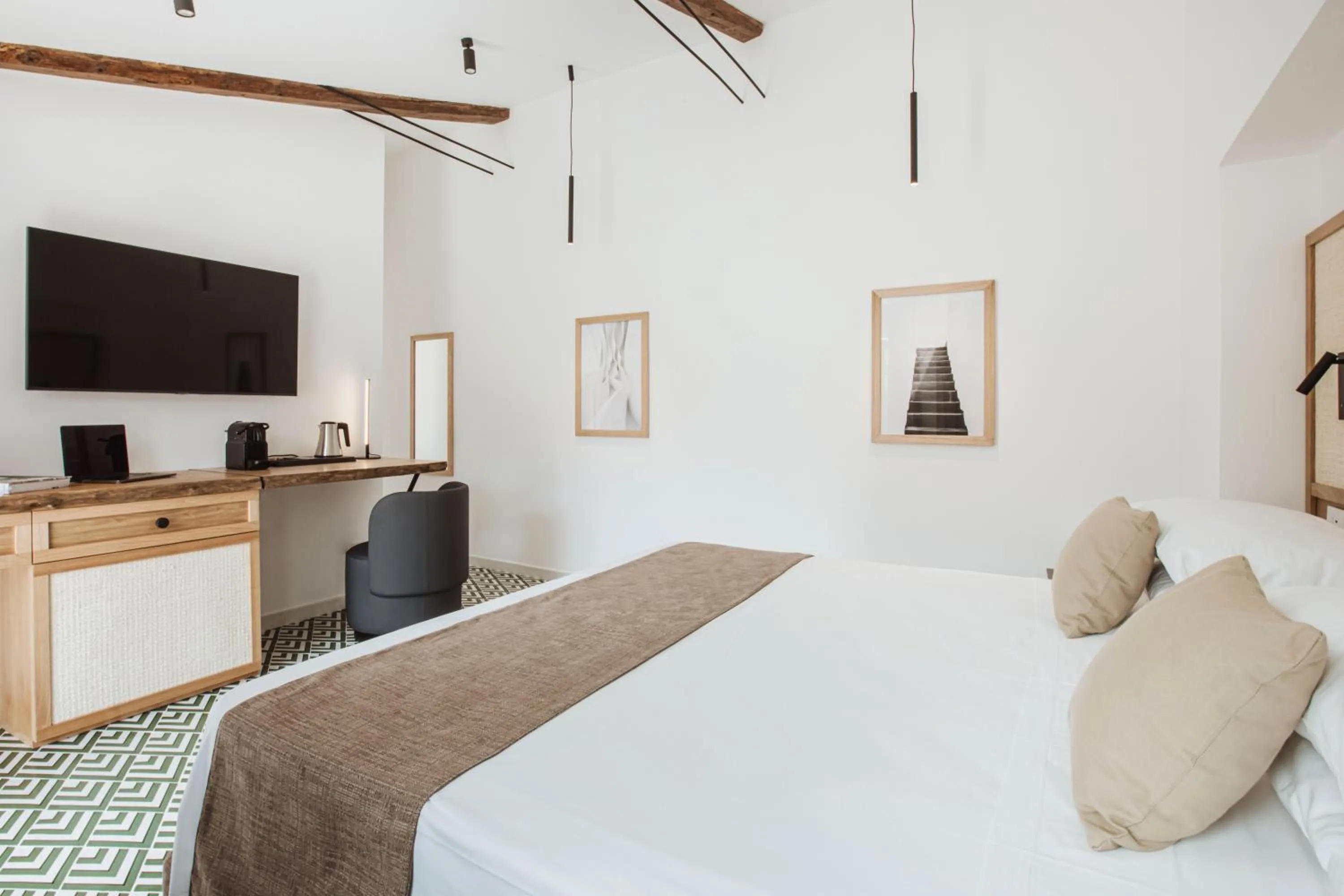 Boutique Suites 186