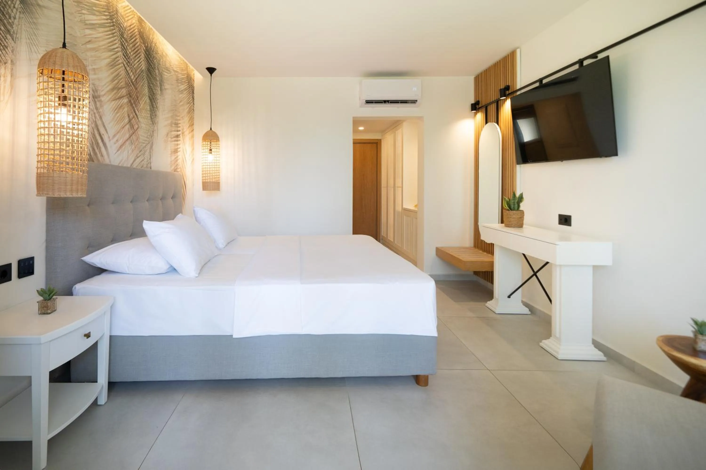 Bedroom, Bed in Iberostar Selection Creta Marine