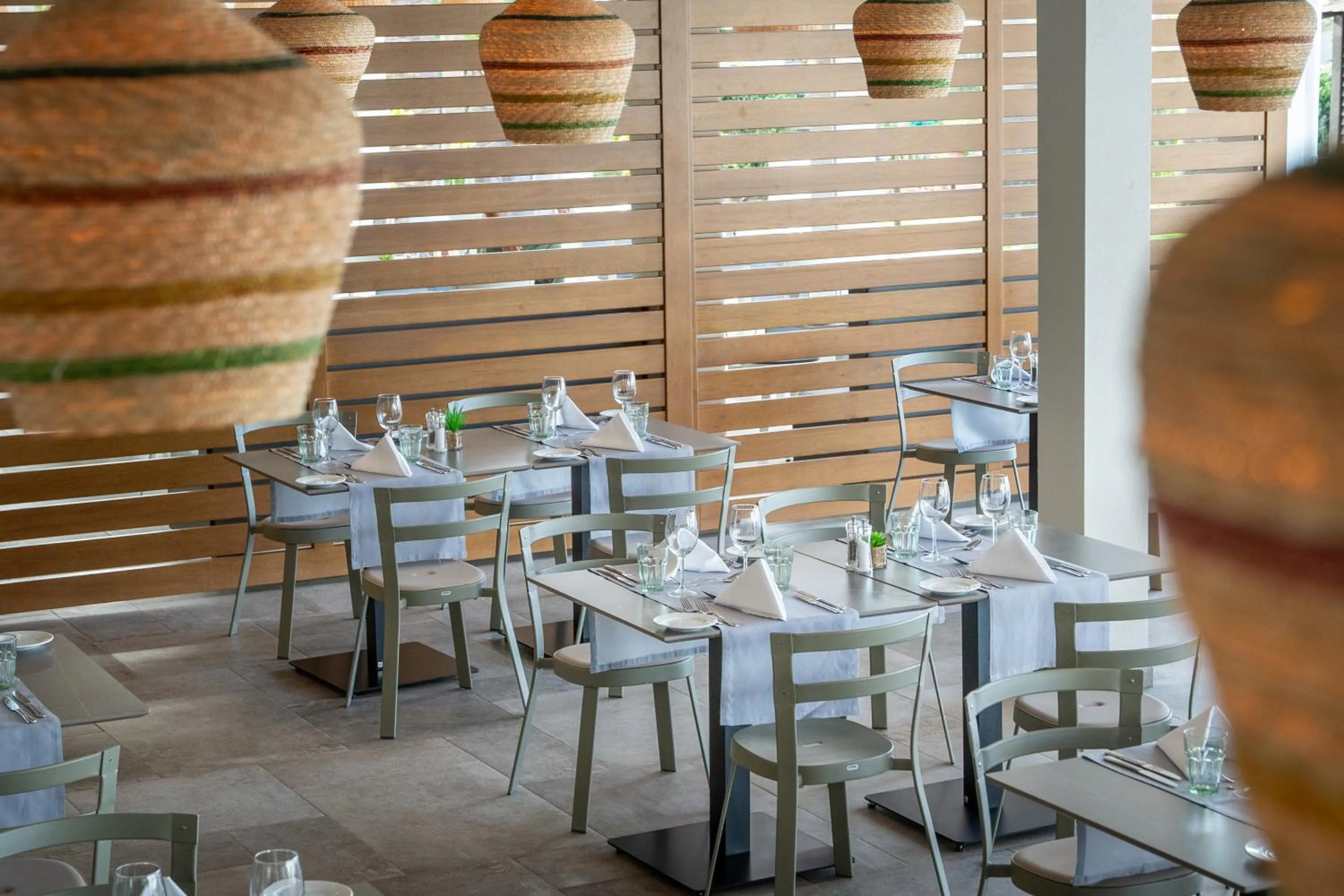 Restaurant/places to eat in Iberostar Selection Creta Marine