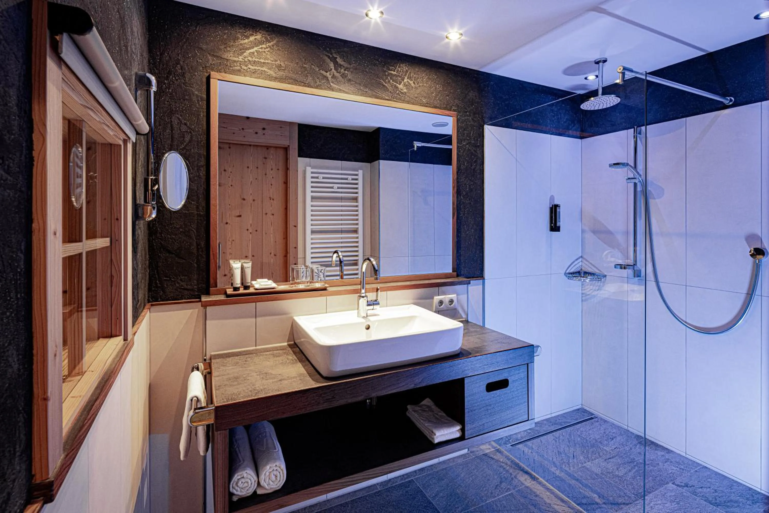 Bathroom in Hotel Masl