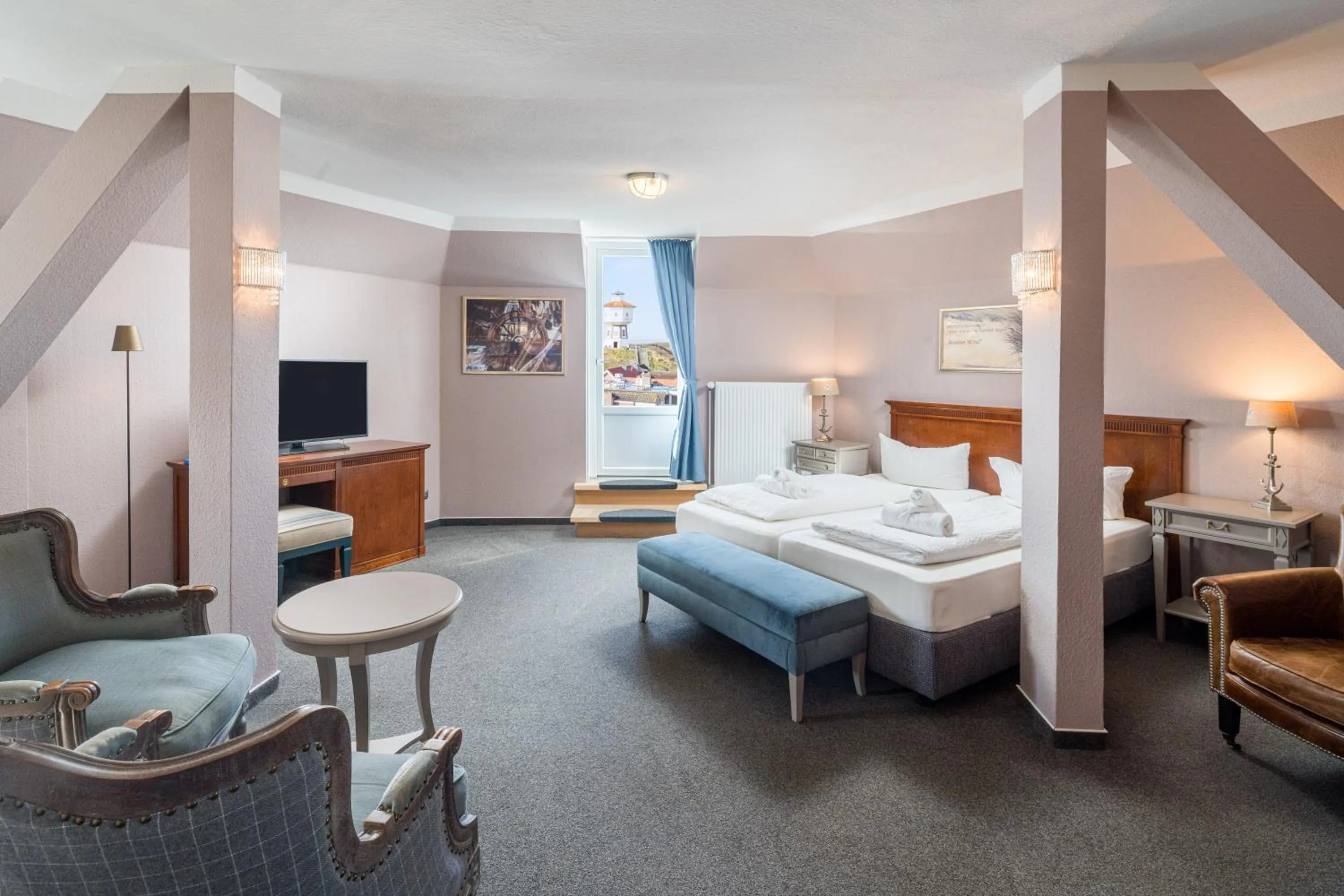 Photo of the whole room, Bed in Inselhotel Langeoog