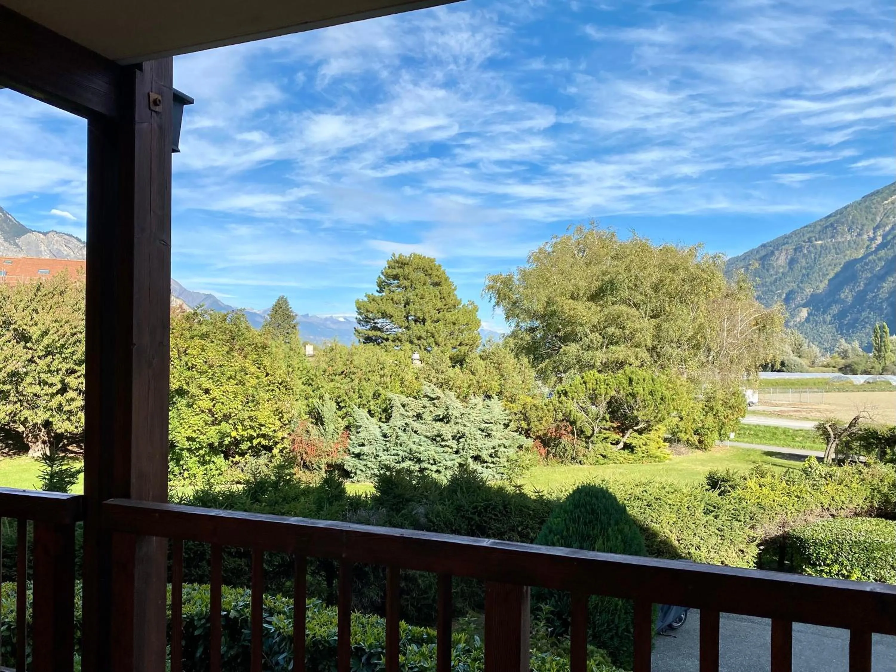 Spring in Saillon Evasion Sarl