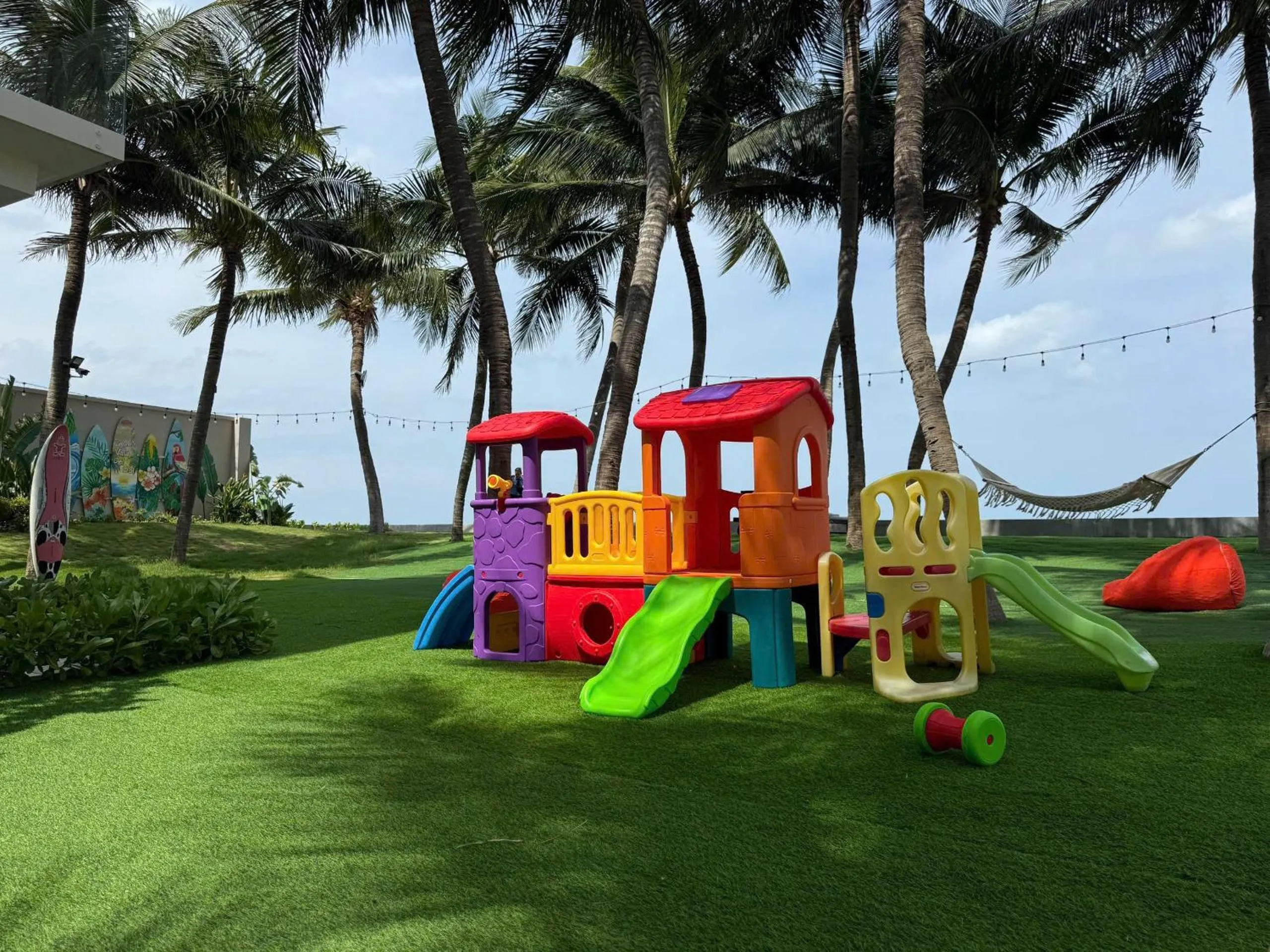 children in Villa Del Sol Beach Resort & Spa