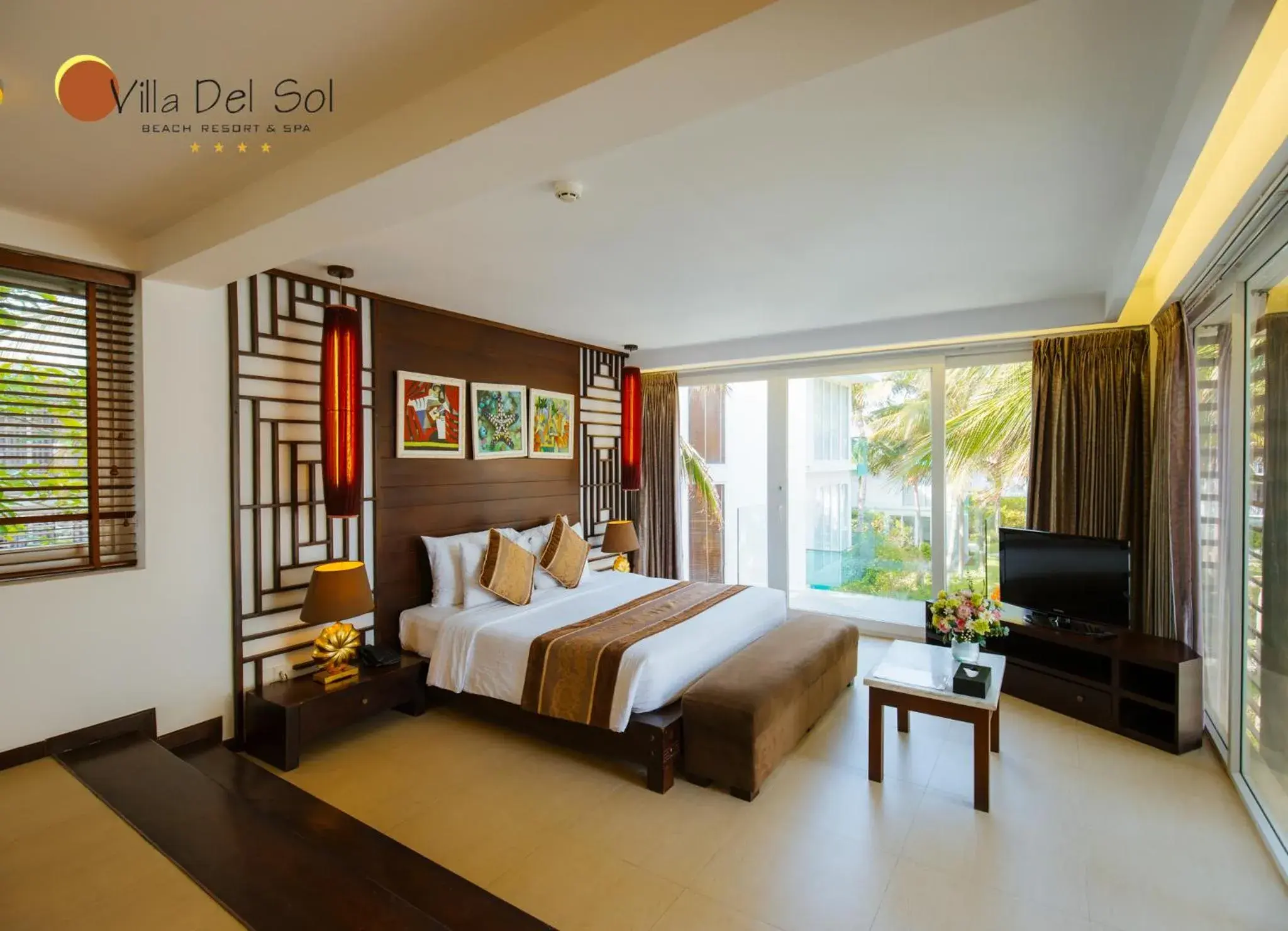 Property building, Bed in Villa Del Sol Beach Resort & Spa Property building, Bed in Villa Del Sol Beach Resort & Spa