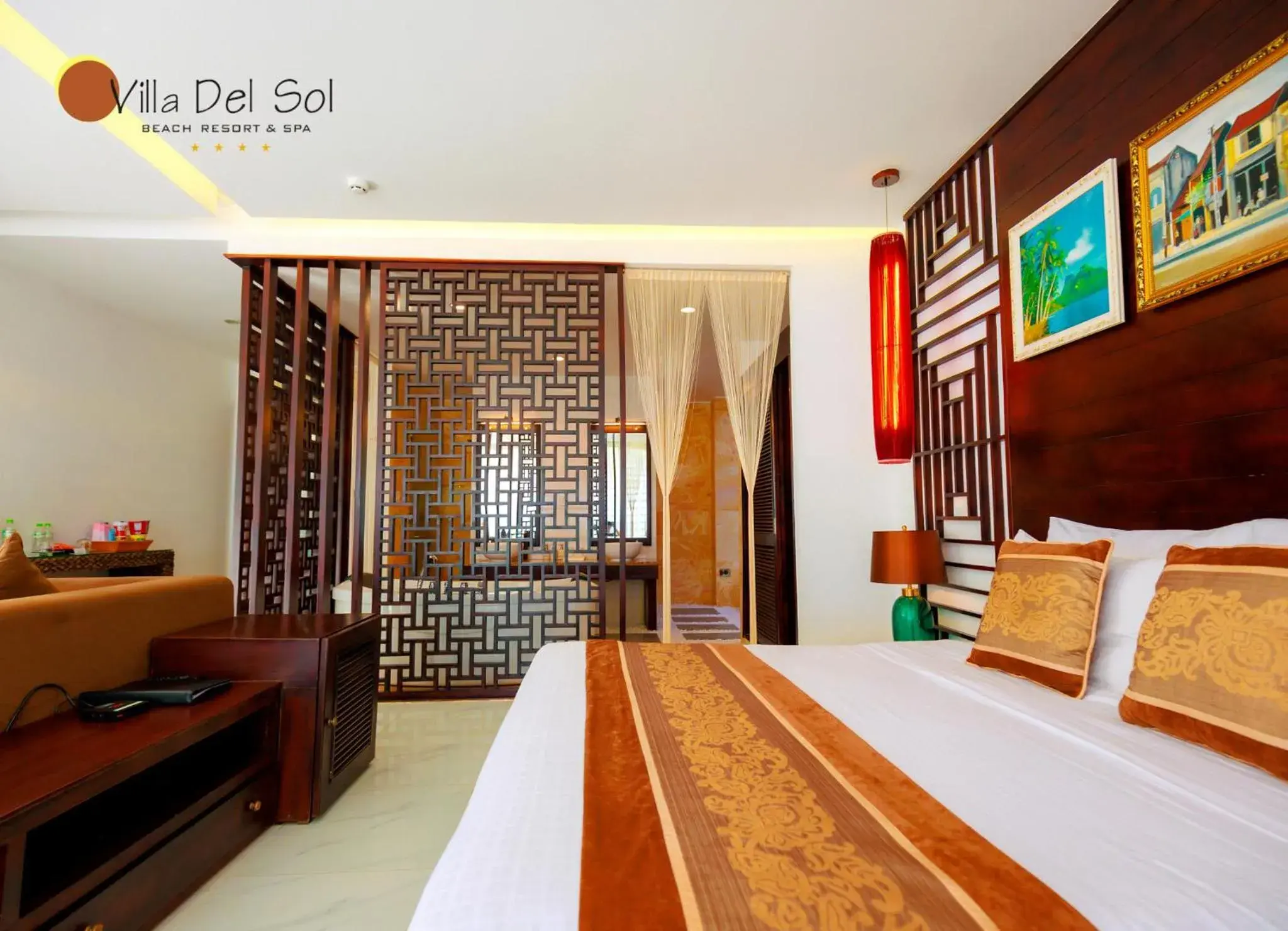 Property building, Bed in Villa Del Sol Beach Resort & Spa Property building, Bed in Villa Del Sol Beach Resort & Spa