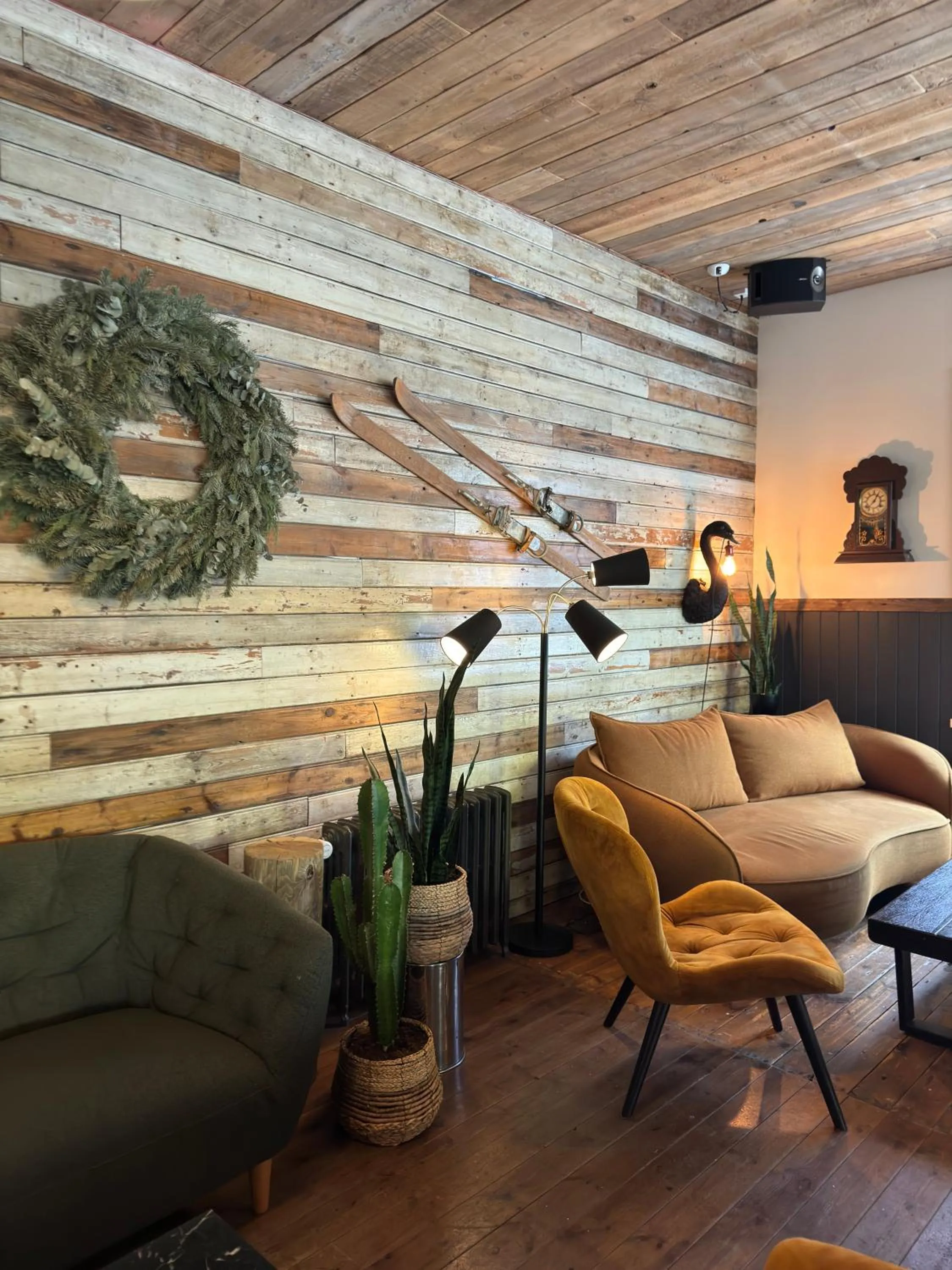 Property building in Akureyri Backpackers