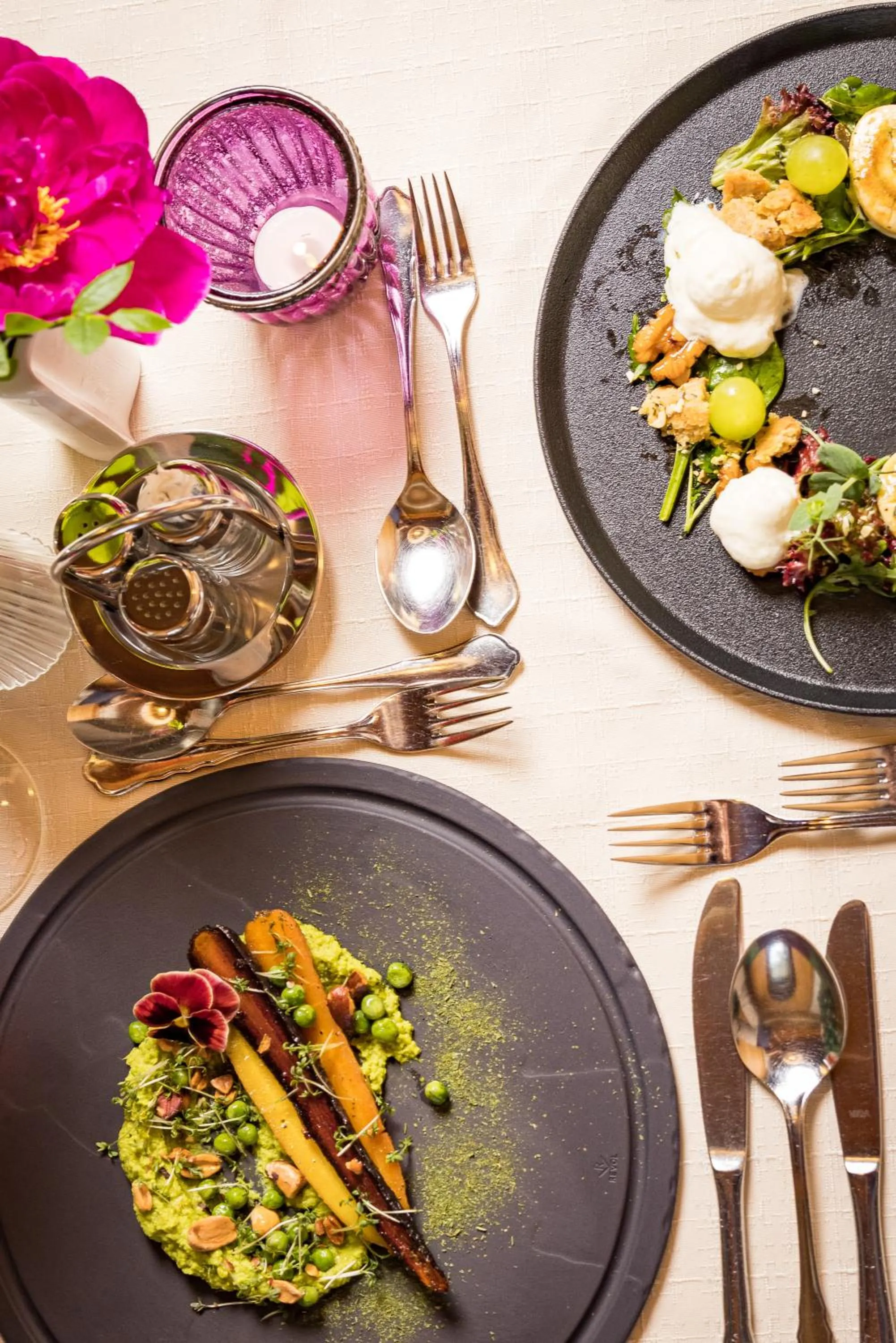 Restaurant/places to eat in Landhotel Häuserl im Wald