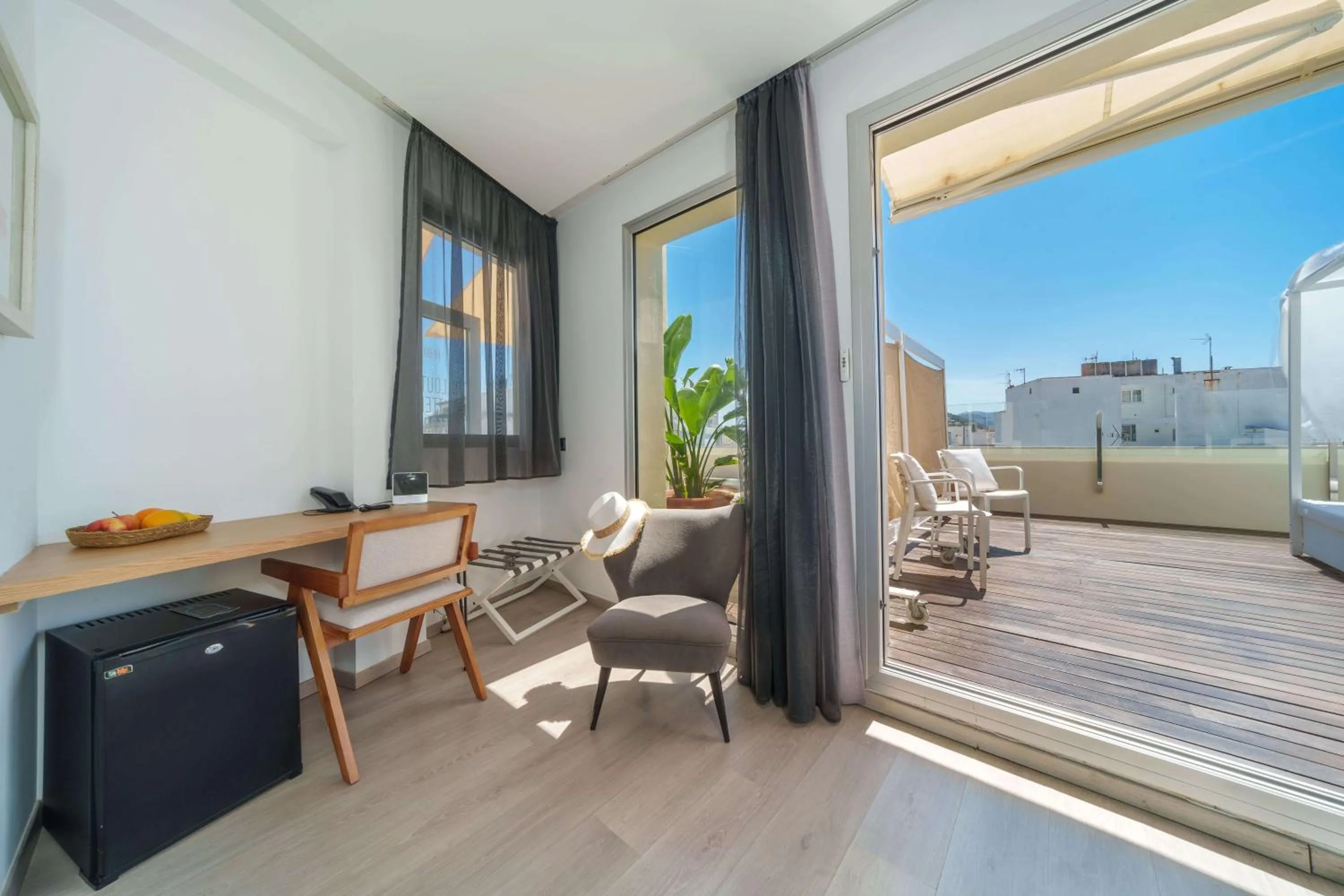 Day in Mar Calma Hotel