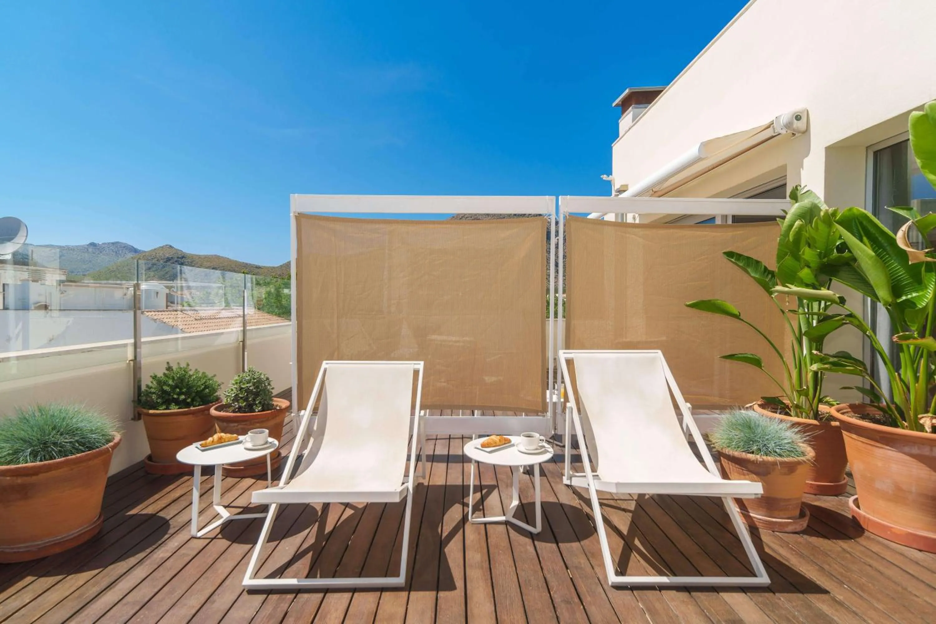 Day in Mar Calma Hotel