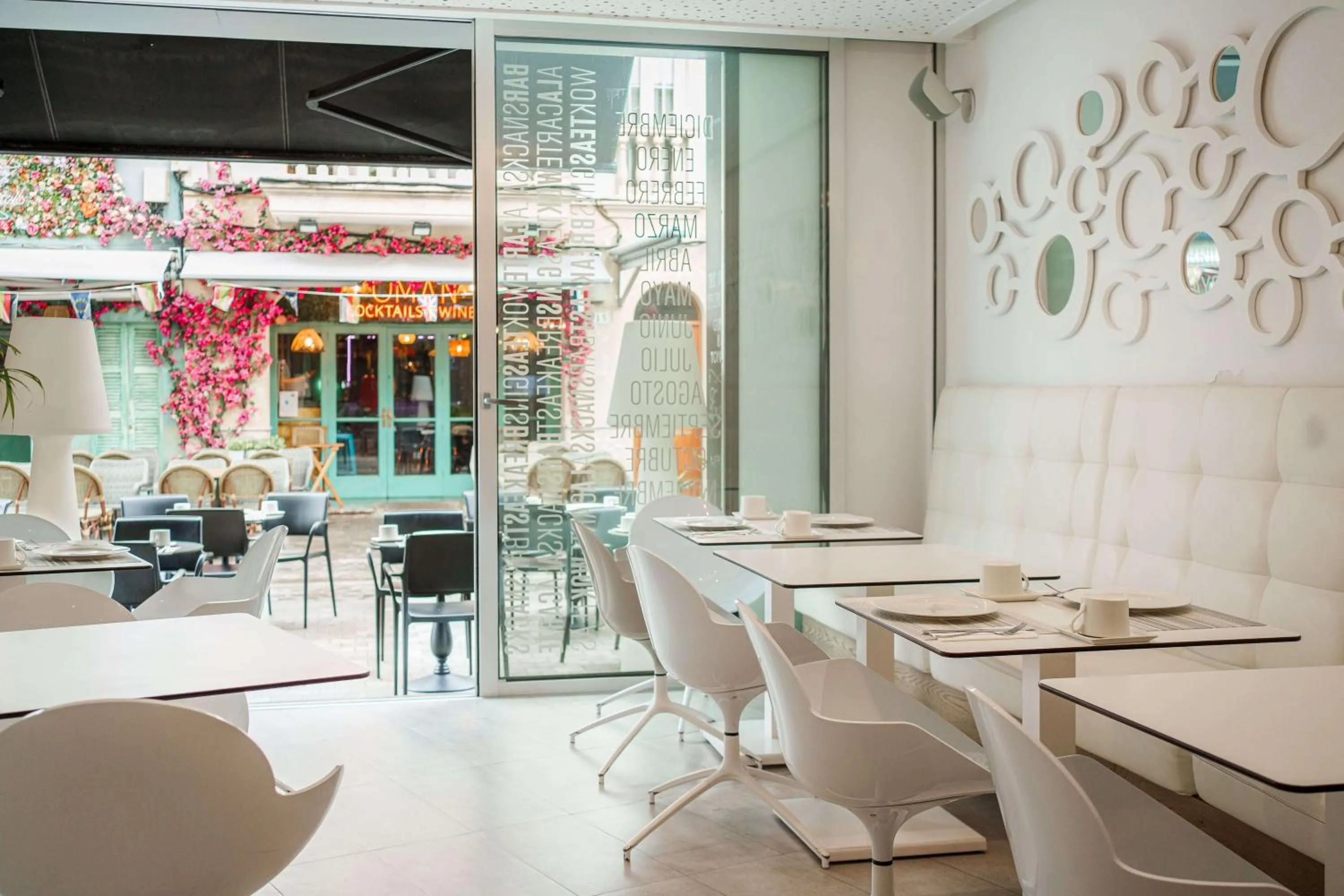 Lounge or bar in Mar Calma Hotel