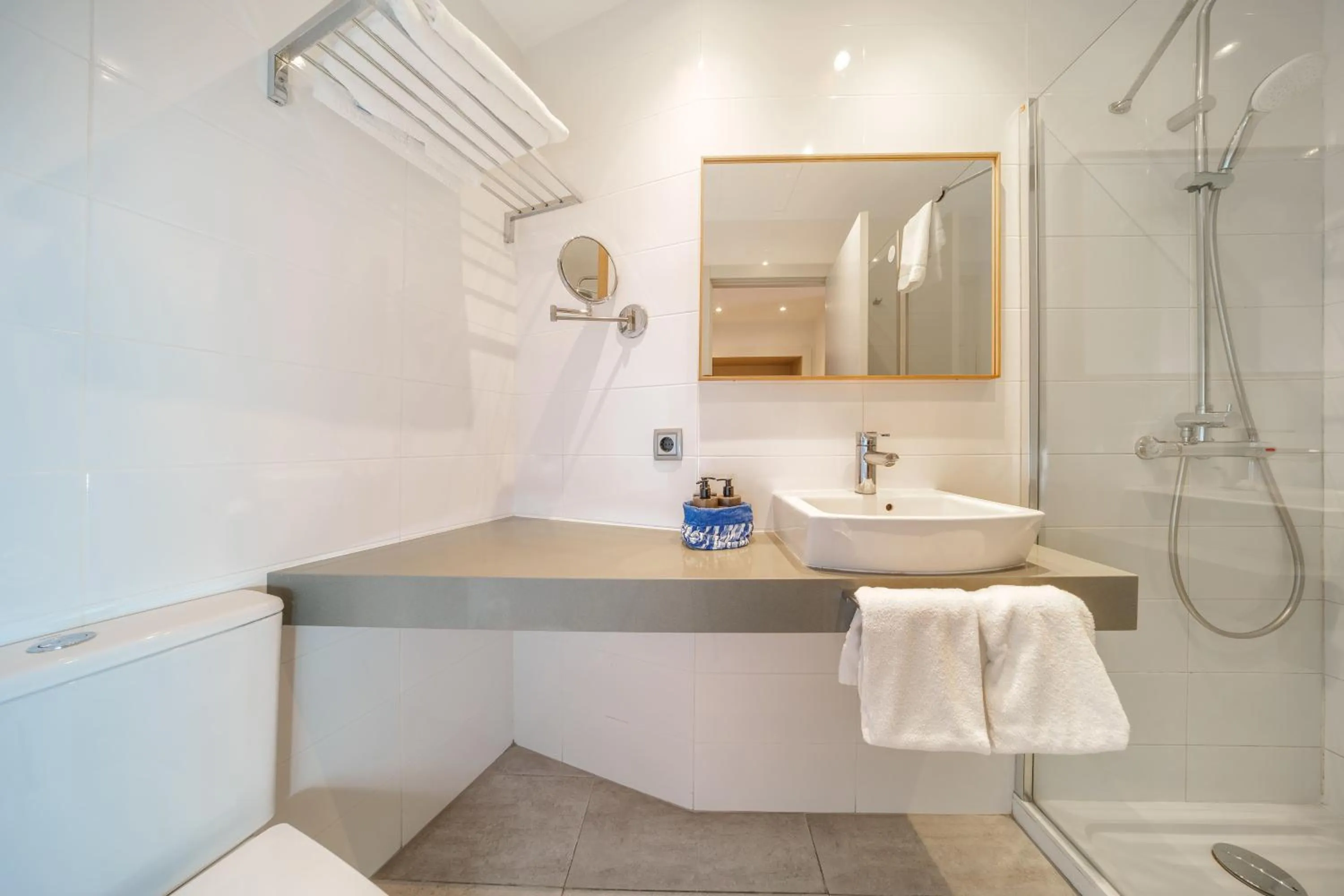 Shower in Mar Calma Hotel