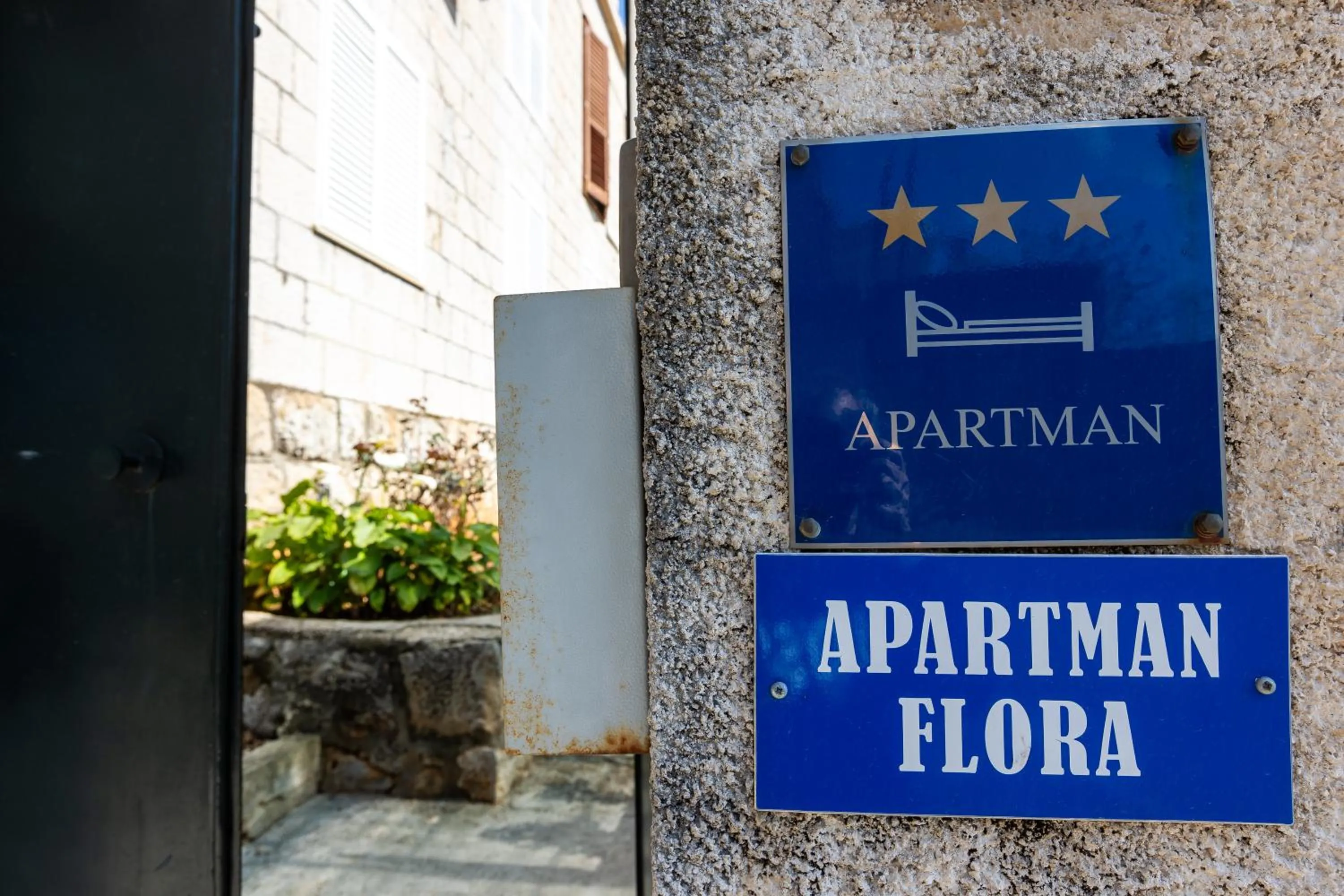 Logo/Certificate/Sign in Apartment Flora
