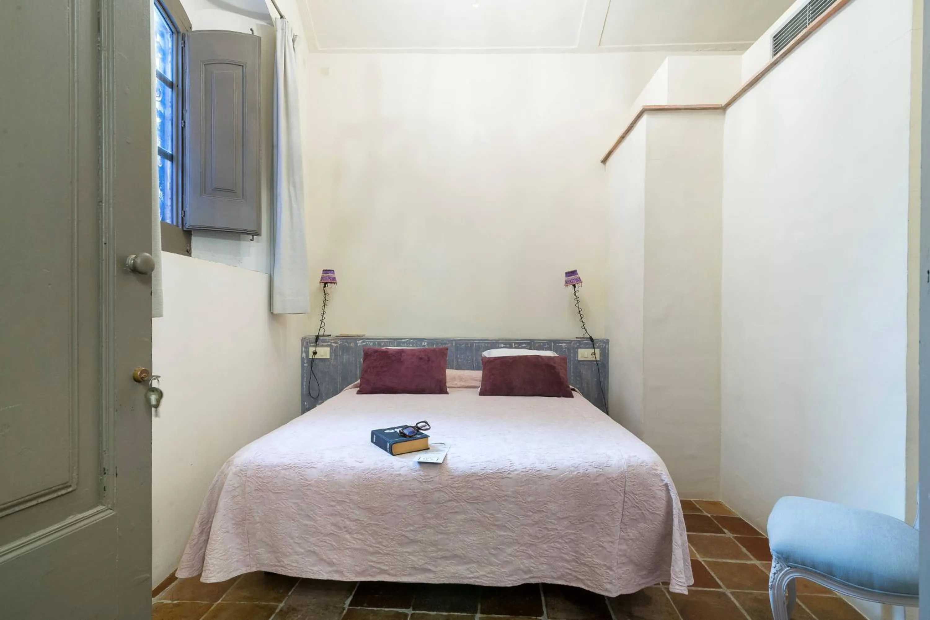 Photo of the whole room, Bed in BYPILLOW Cluc Begur