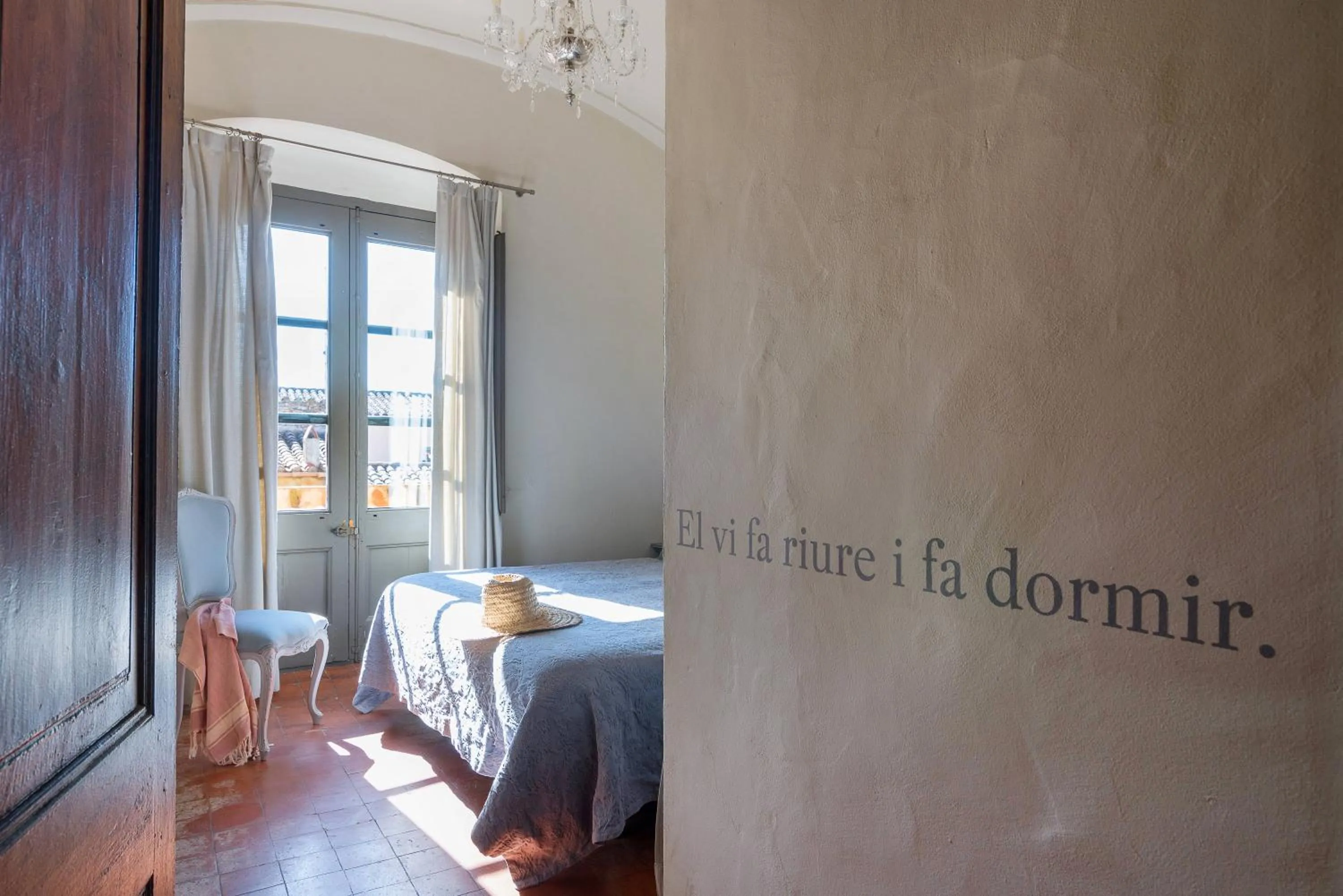 Bedroom, Bed in BYPILLOW Cluc Begur