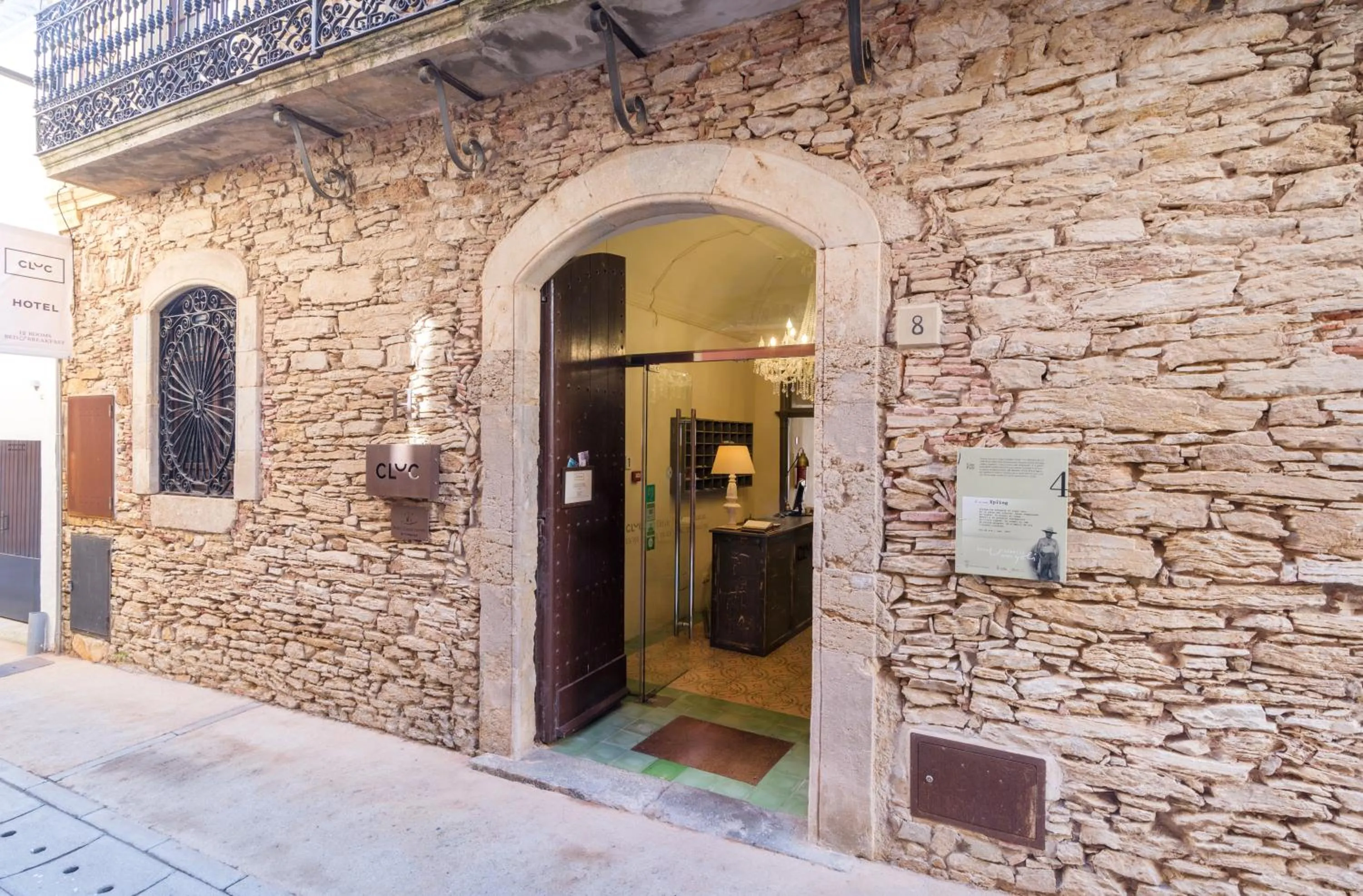 Facade/entrance in BYPILLOW Cluc Begur