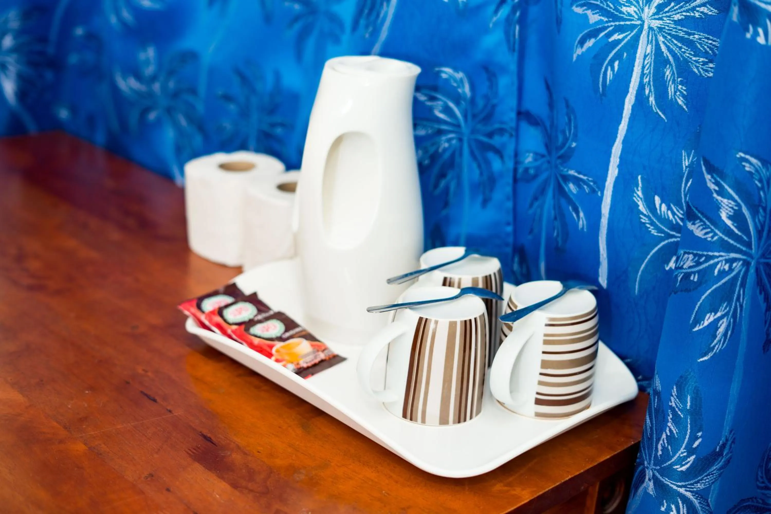 Coffee/tea facilities in Impian Inn