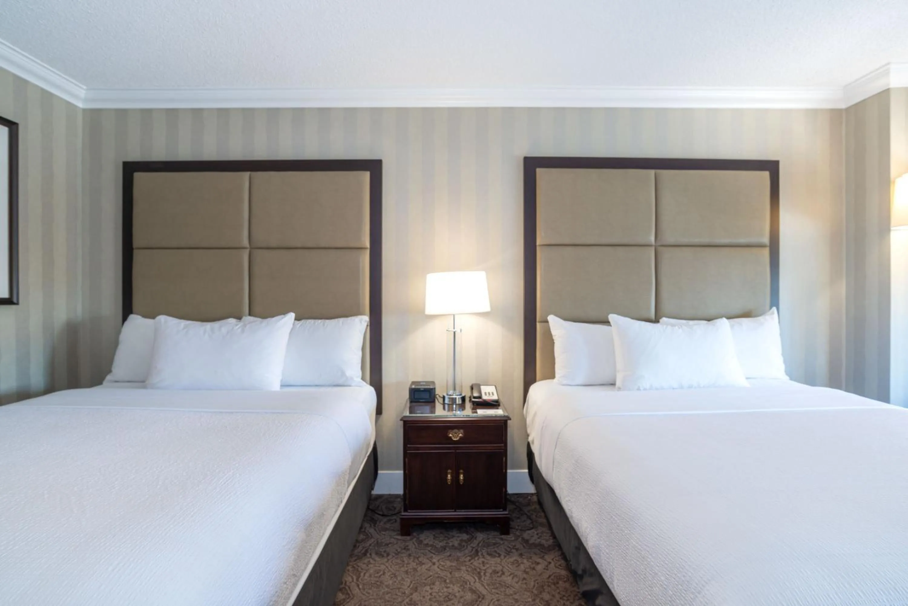 Photo of the whole room, Bed in Sandman Signature Edmonton Downtown Hotel