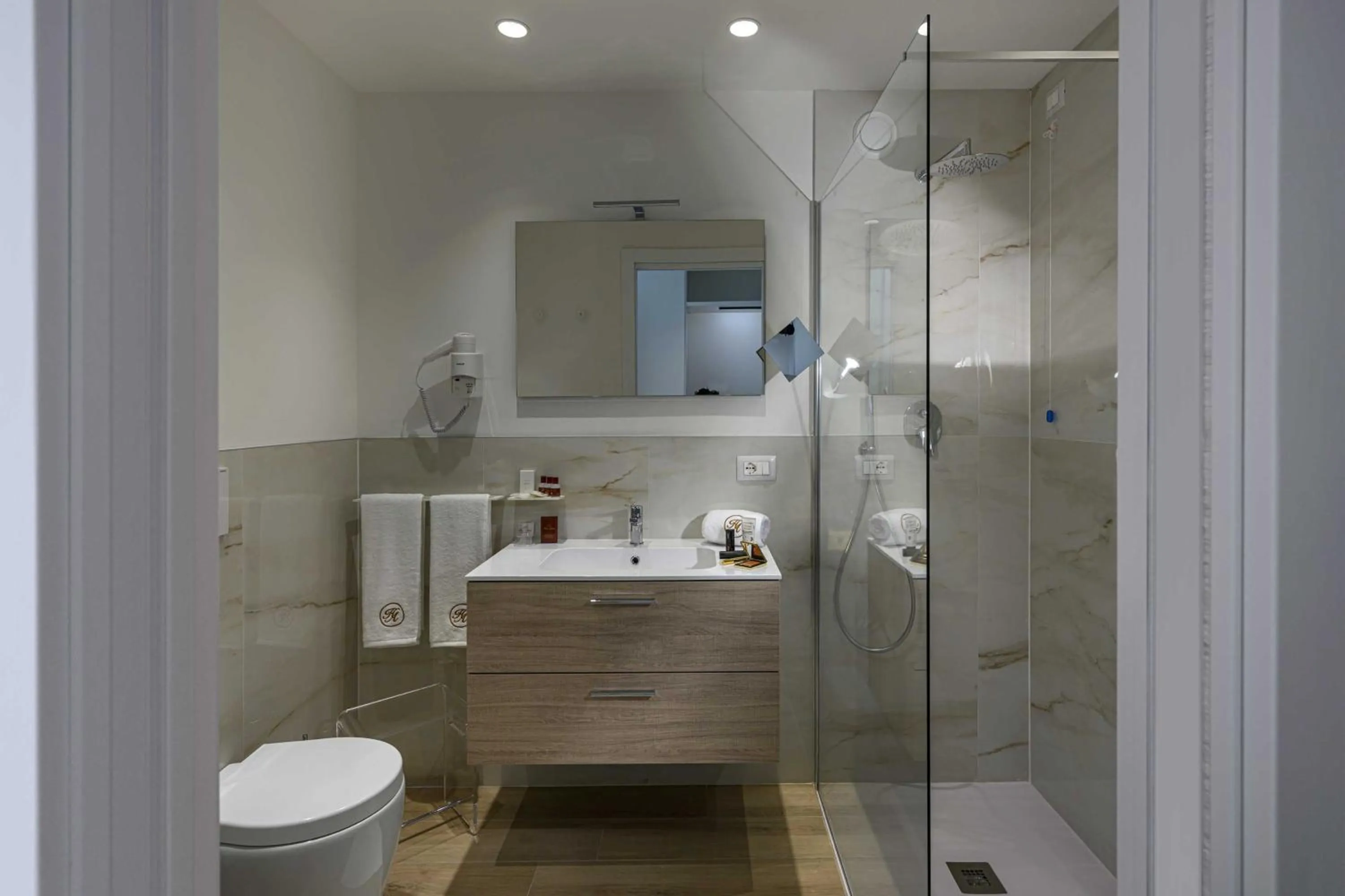 Bathroom in Hotel Astoria