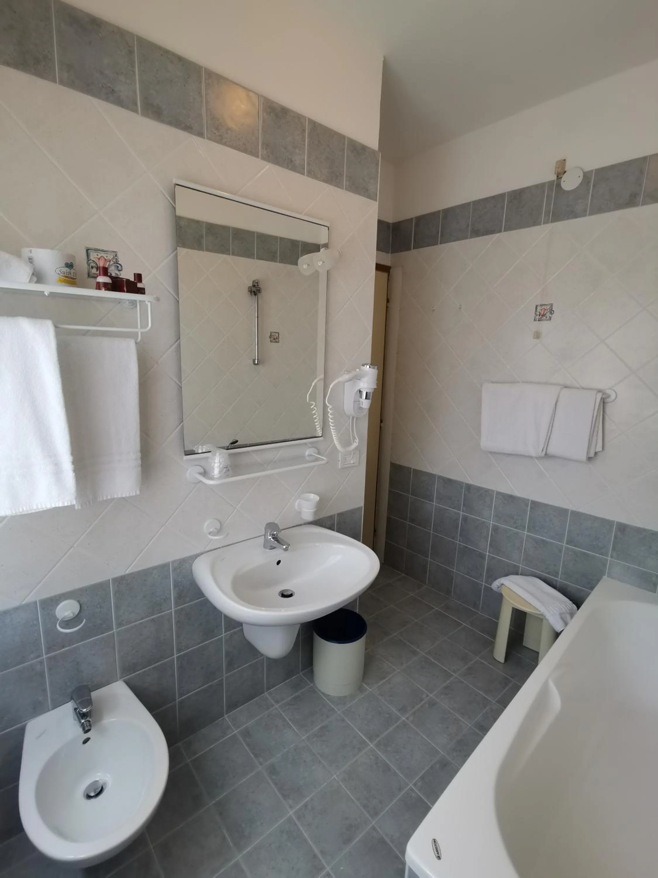 Bathroom in Hotel Astoria