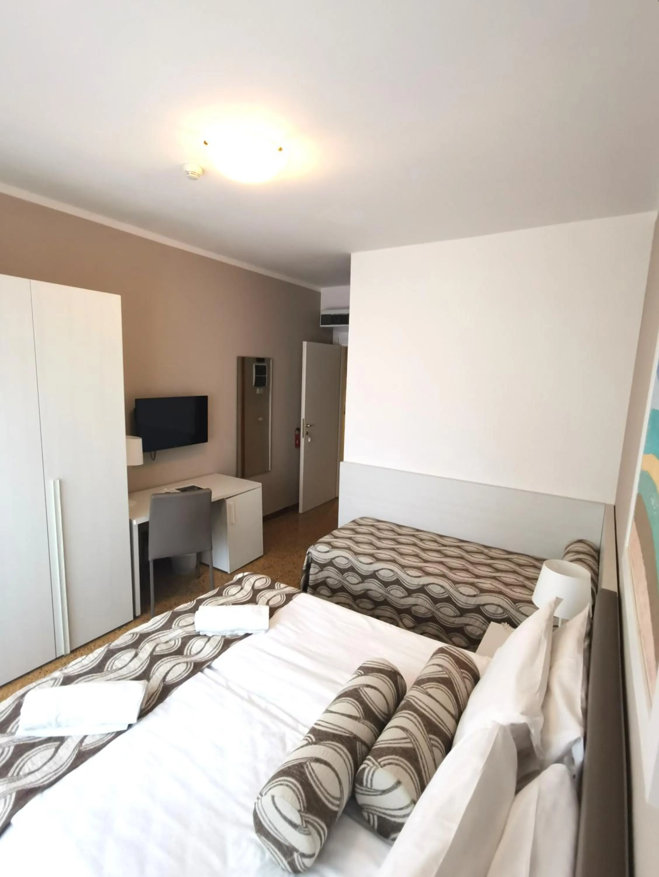 Bed in Hotel Astoria