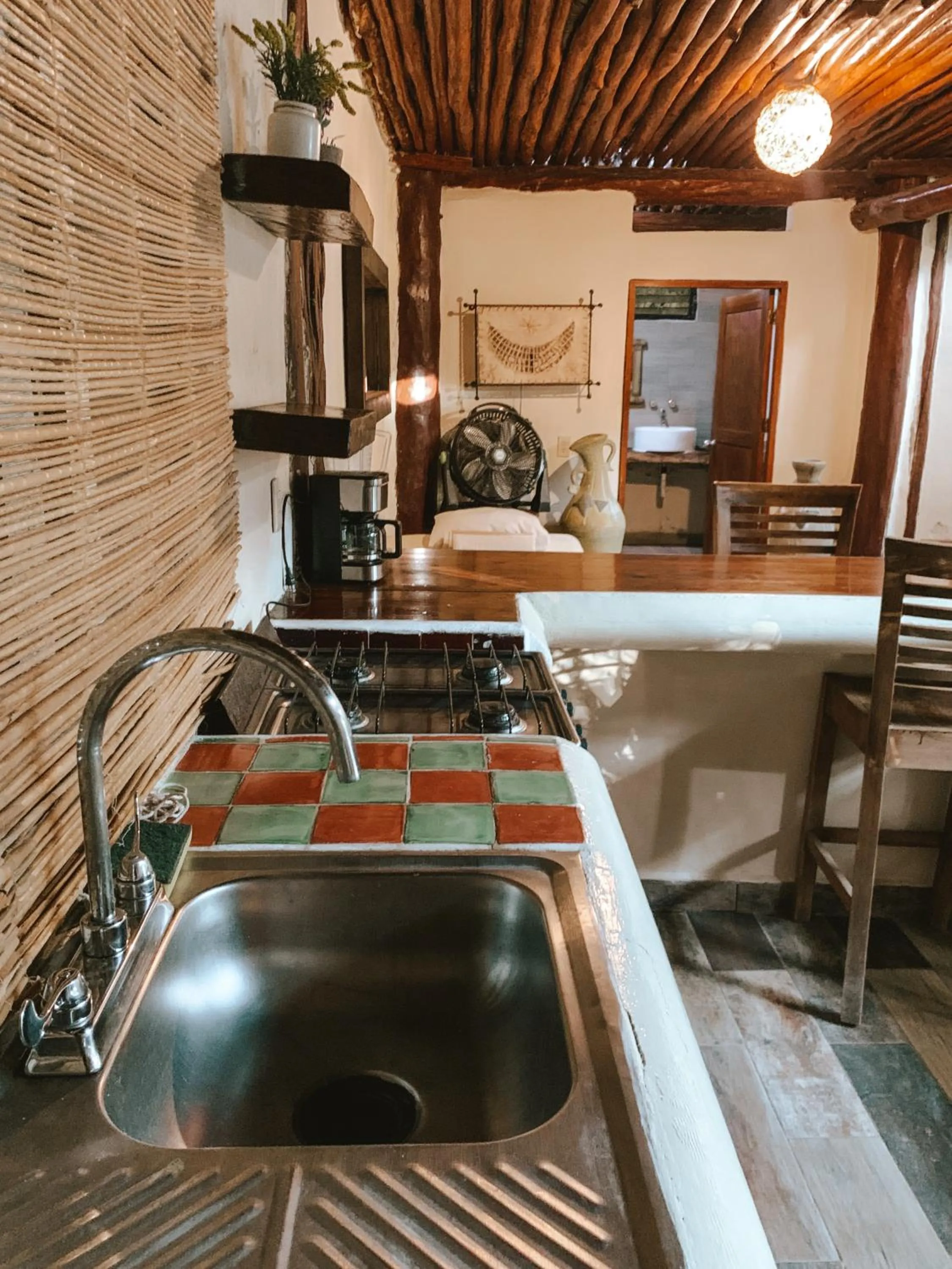 Kitchen or kitchenette in La Casa de Mia Tulum