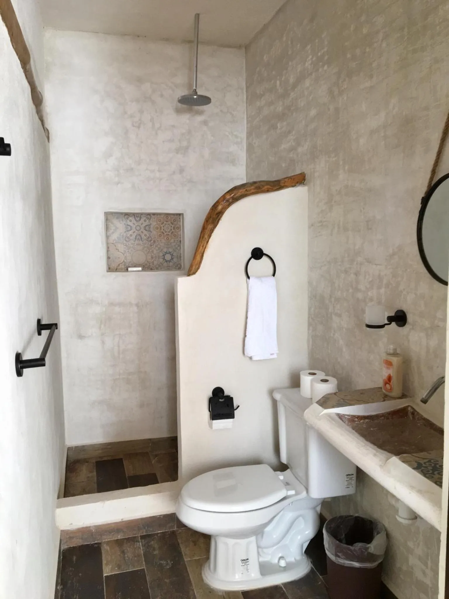 Shower in La Casa de Mia Tulum