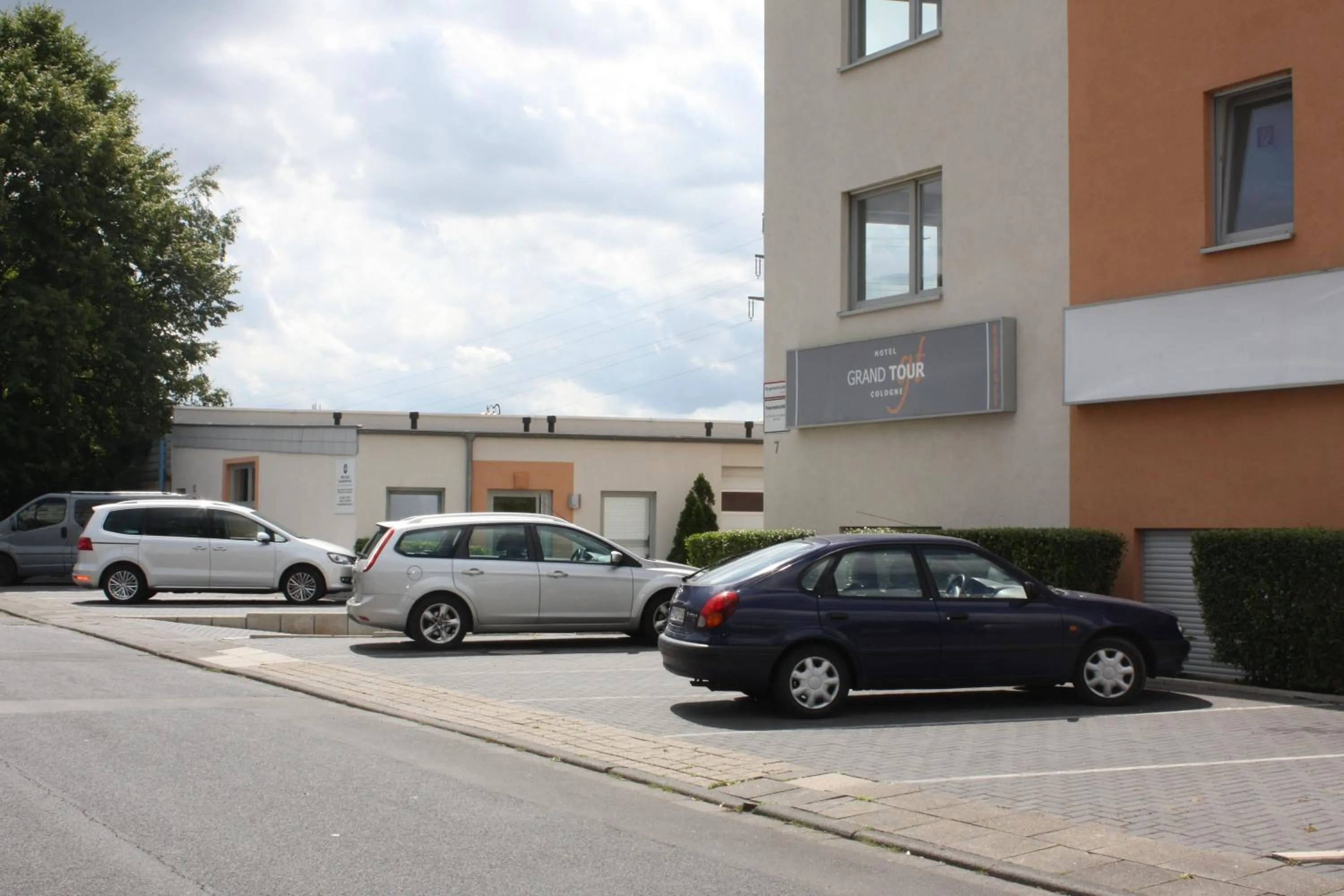 Property building in Hotel Grand Tour