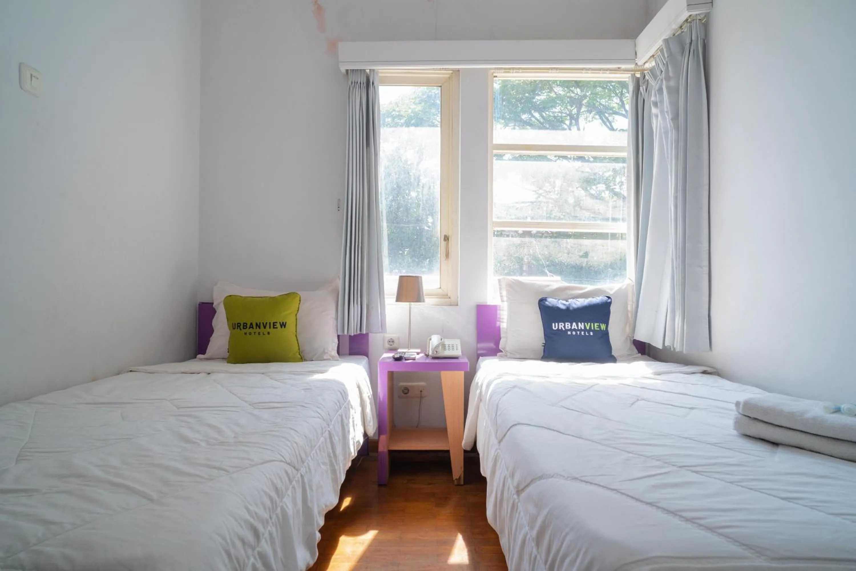 Superior Twin Room in Urbanview Hotel FiFFa Kauman Malang
