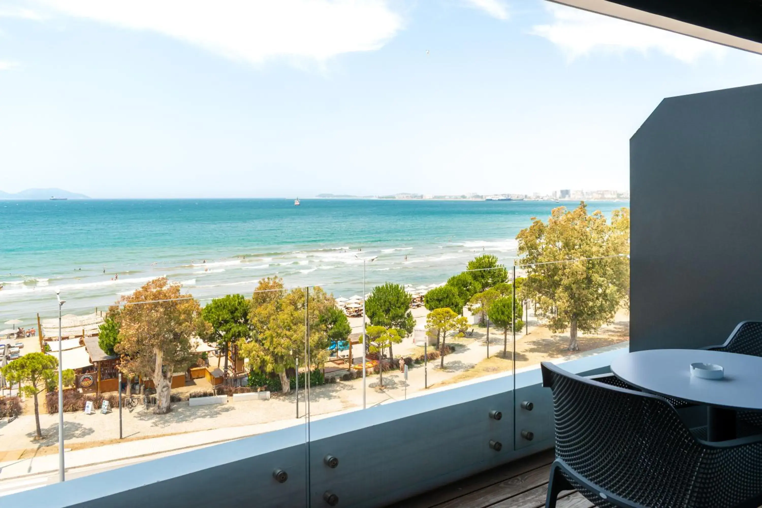 Superior Double Room with Sea View in Yacht Hotel Superior Double Room with Sea View in Yacht Hotel