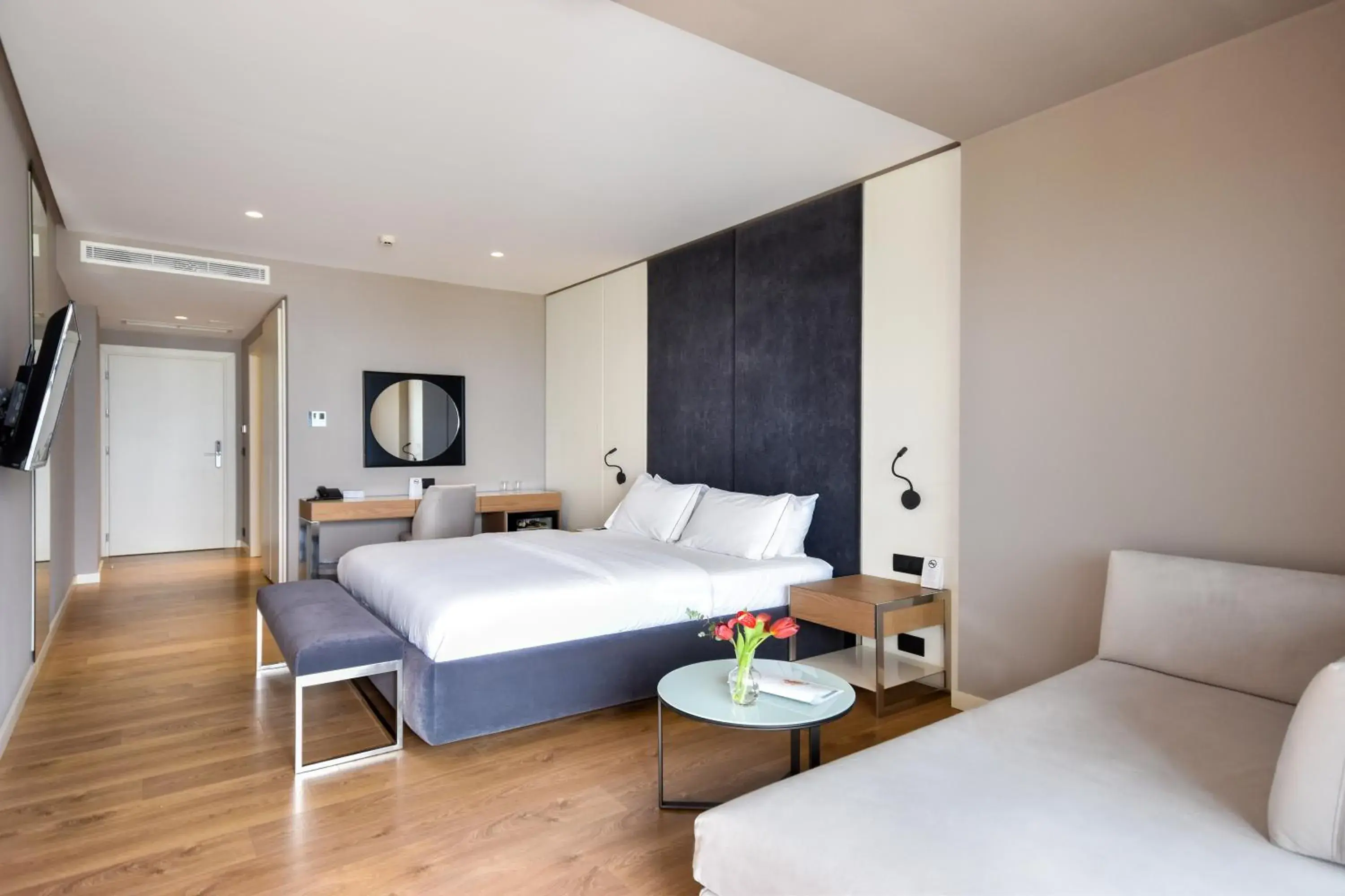 Superior Double Room with Sea View in Yacht Hotel Superior Double Room with Sea View in Yacht Hotel