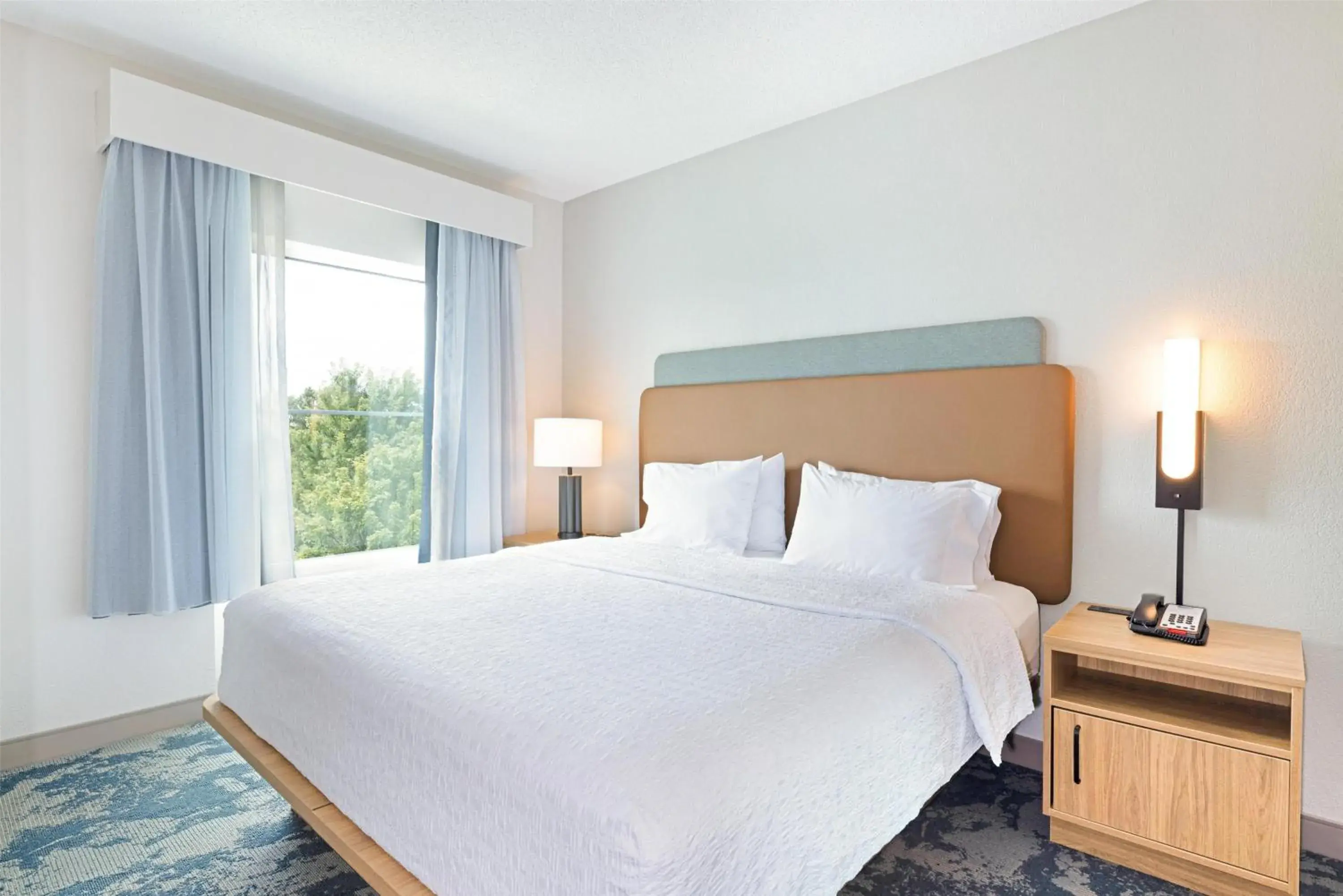 Bed in Hampton Inn Lawrenceville Duluth Bed in Hampton Inn Lawrenceville Duluth