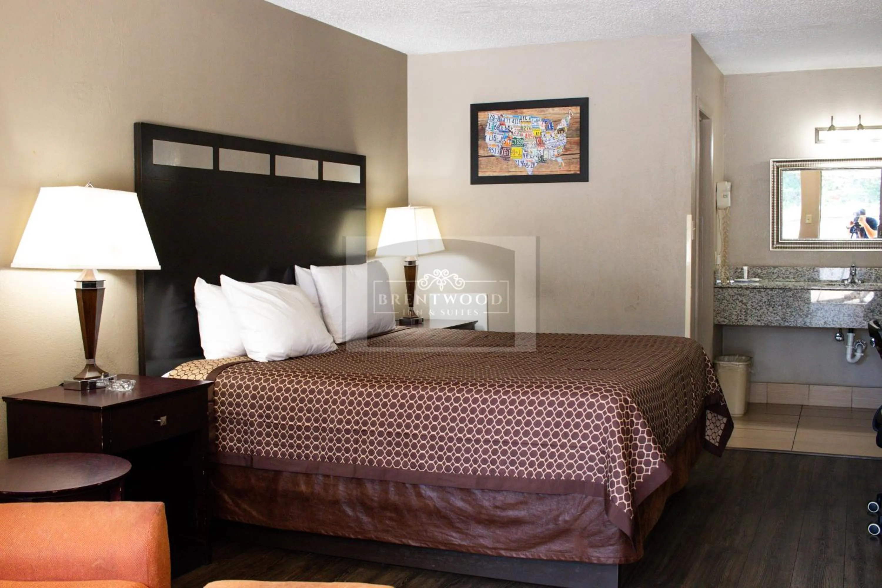 Bed in Brentwood inn & Suites - Lynchburg