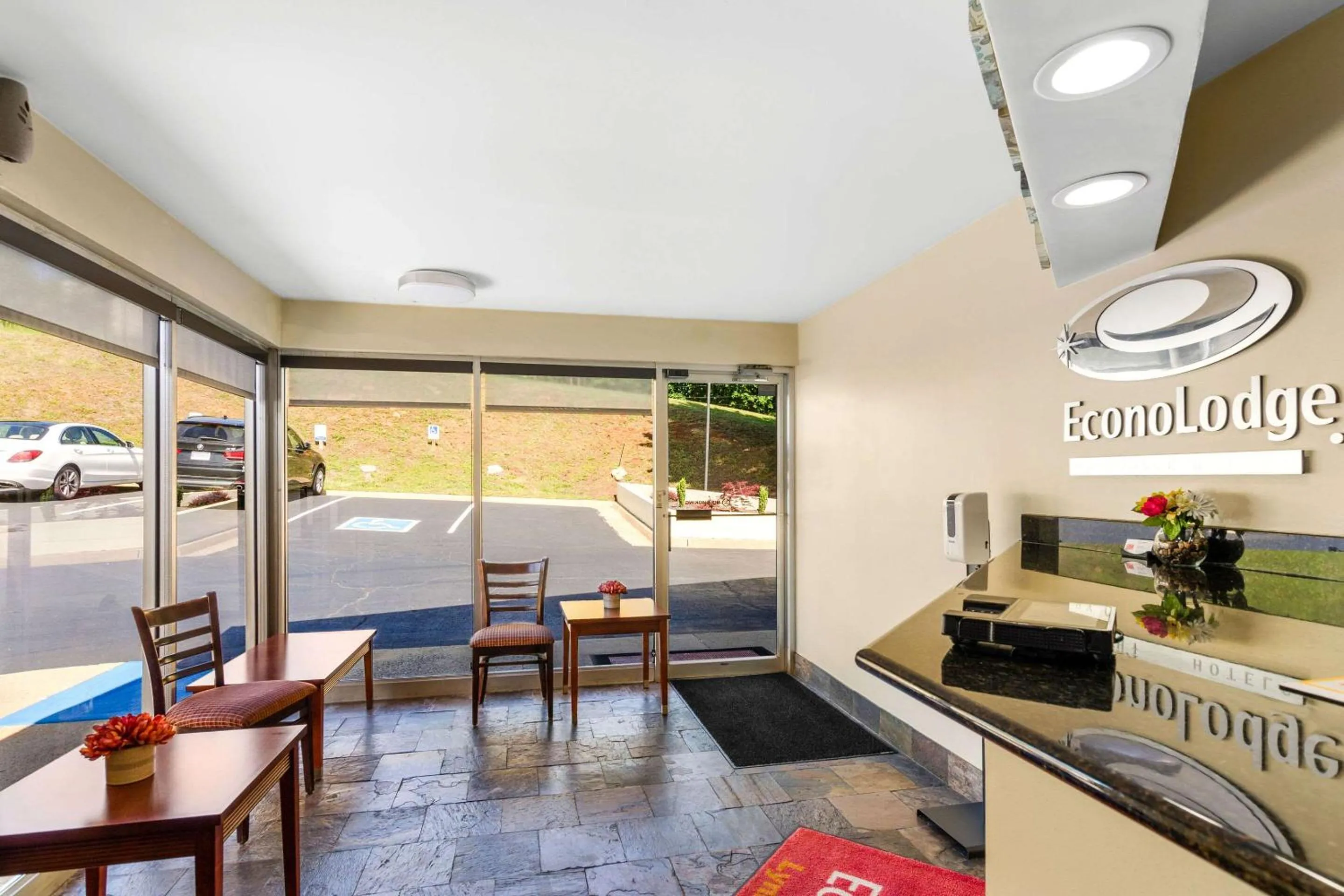 Lobby or reception in Econo Lodge Lynchburg South