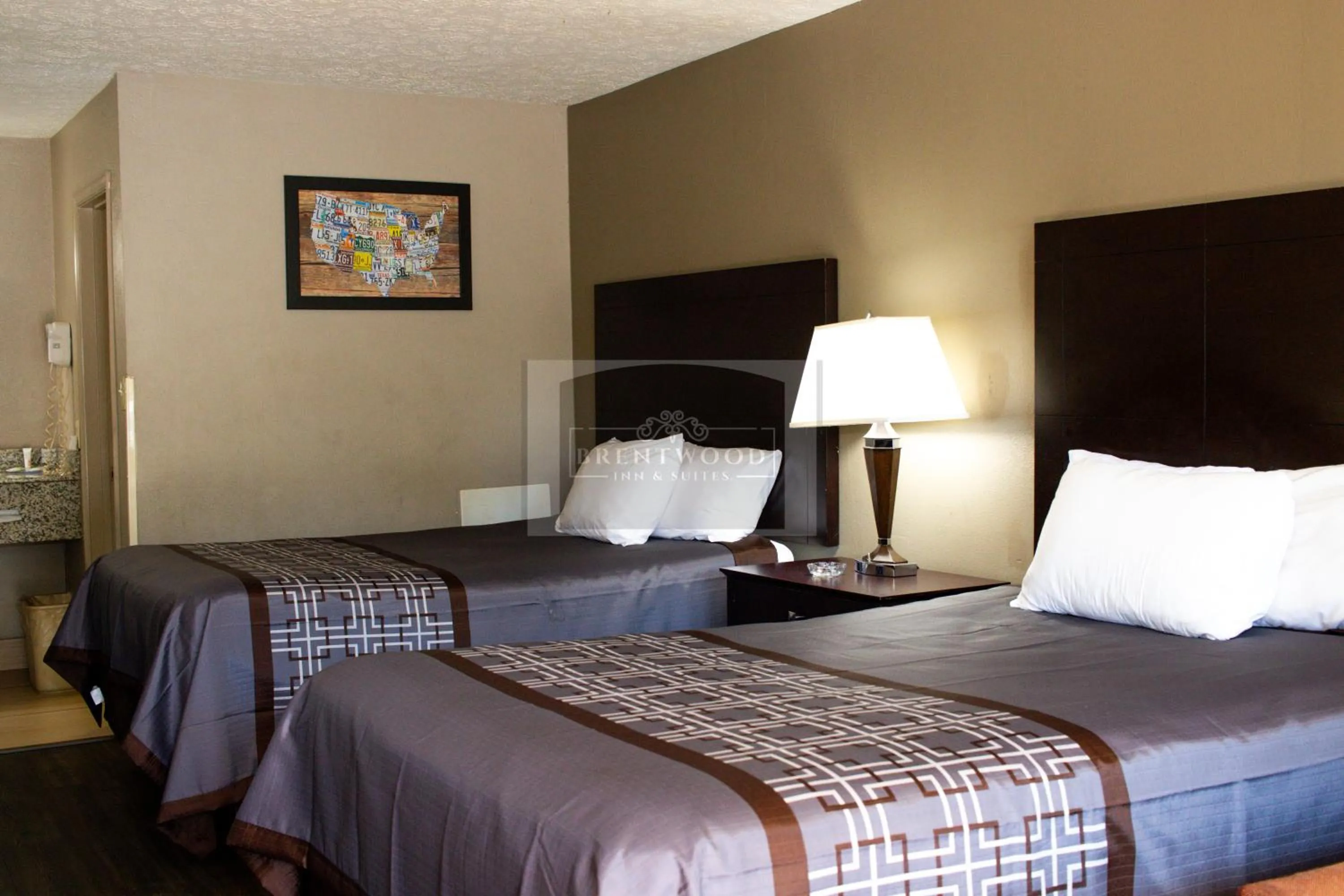 Bed in Brentwood inn & Suites - Lynchburg