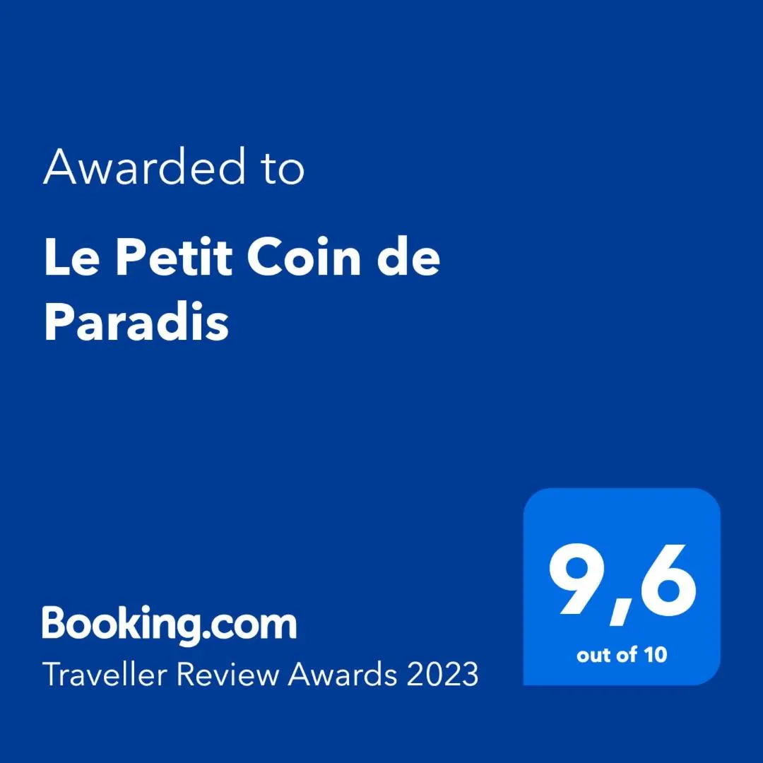 Certificate/Award in Le Petit Coin de Paradis