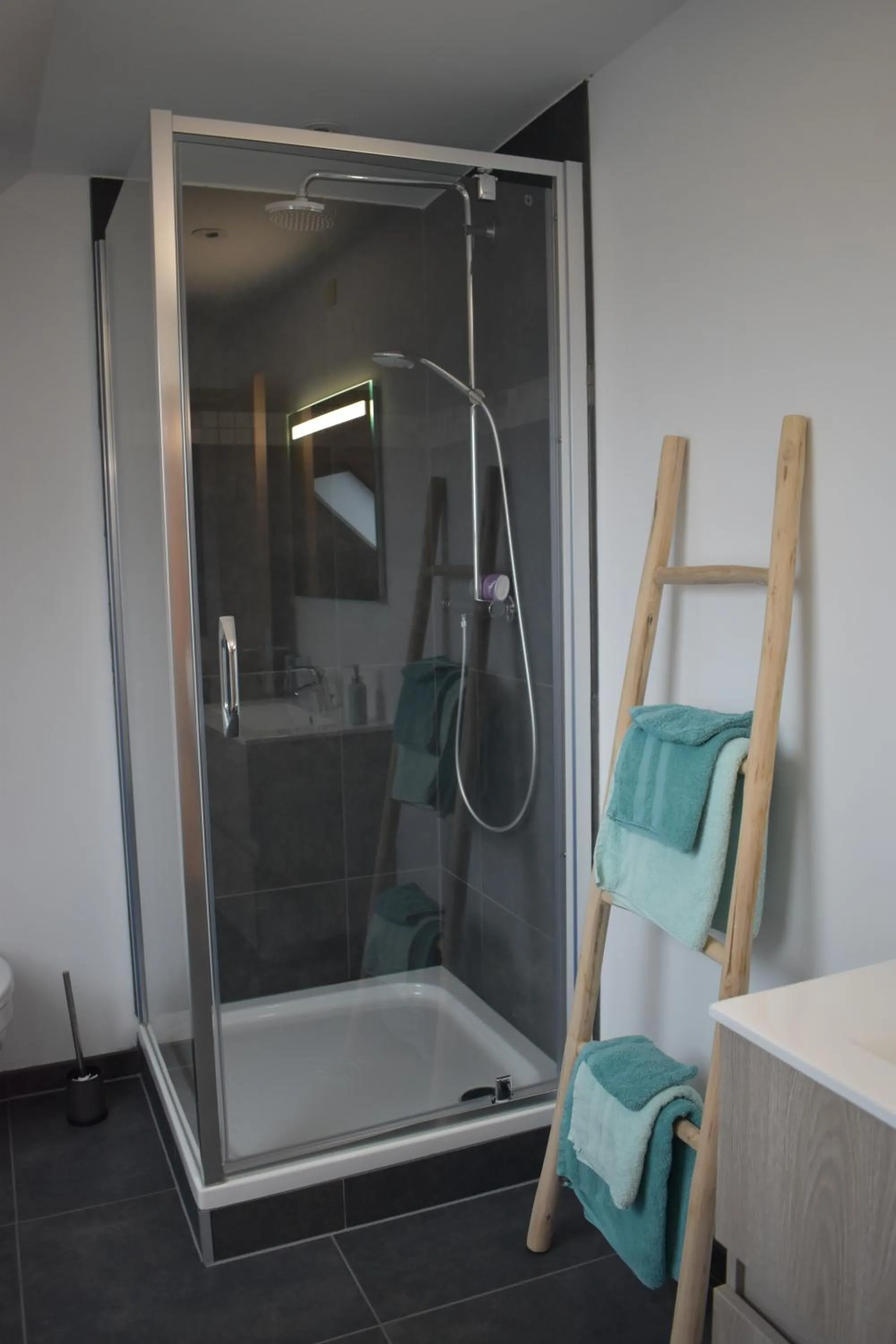 Shower in Au Mas de Mont