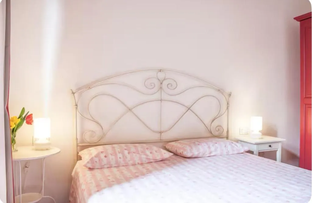 Bed in Alla Torre del Barbarossa B&B FORESTERIA