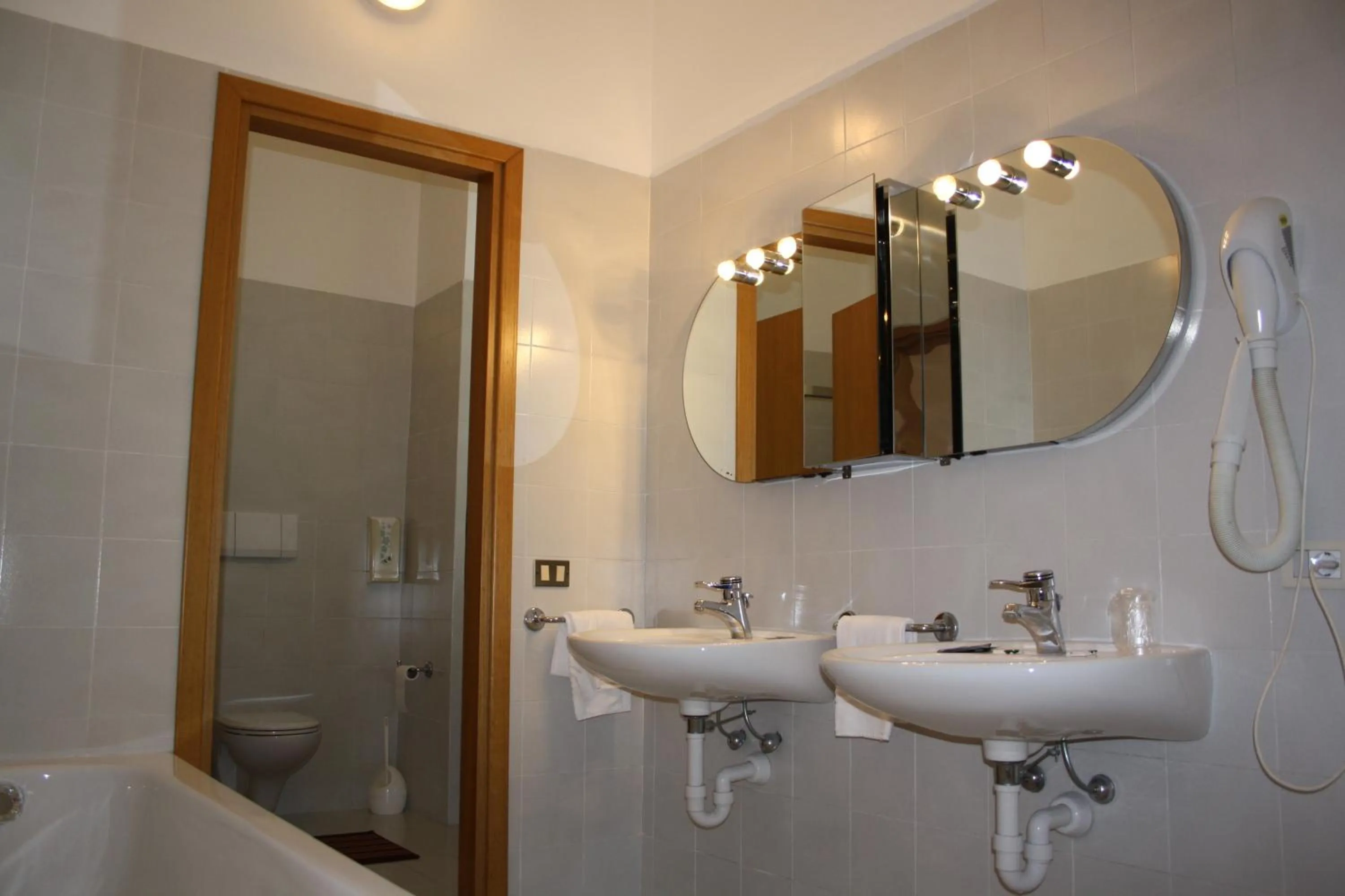 Bathroom in Hotel Vapore