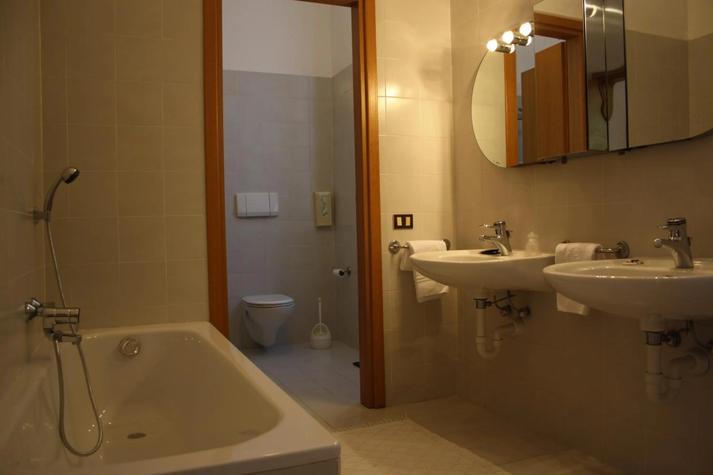 Shower in Hotel Vapore